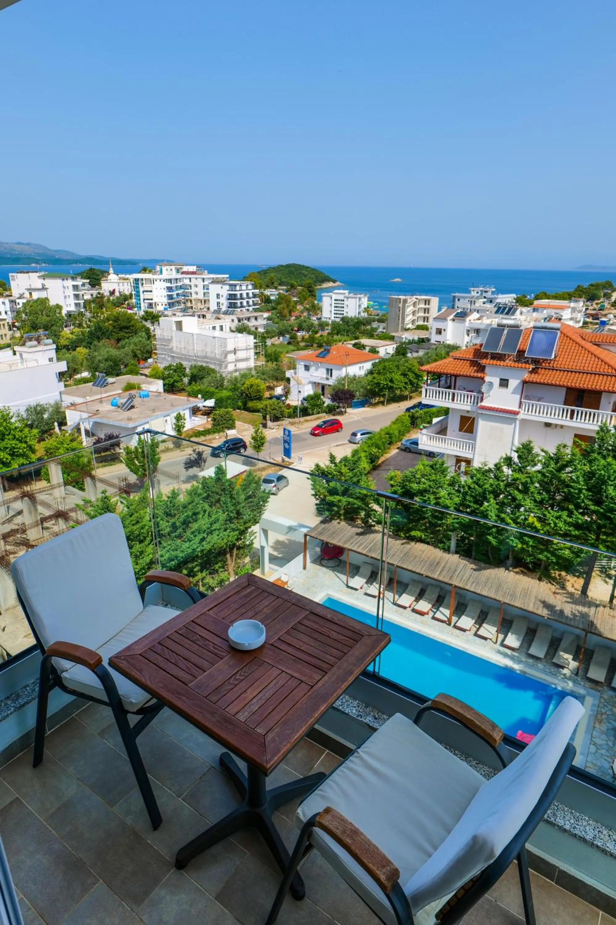 Day in 6 Milje Hotel