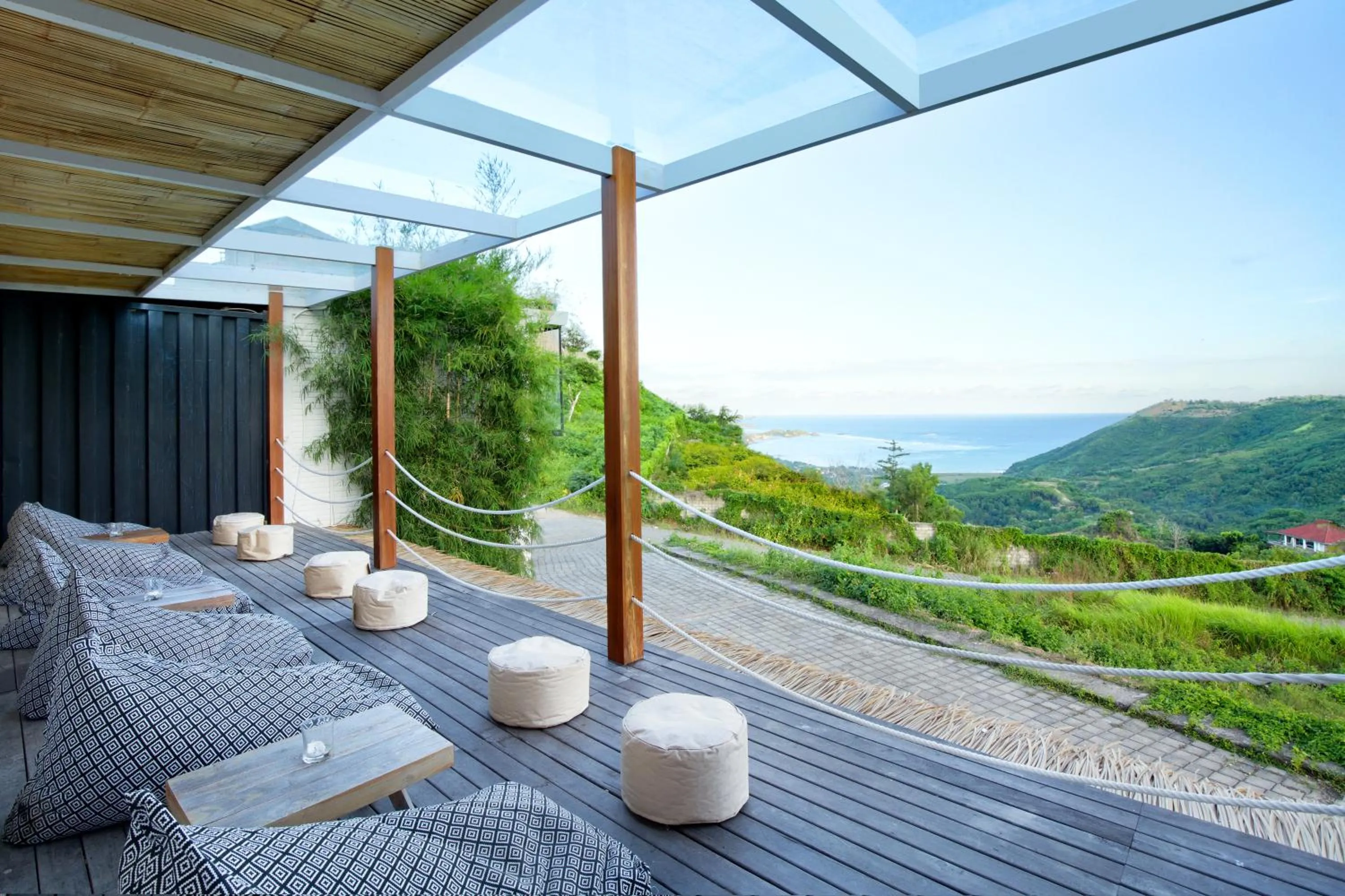 Restaurant/places to eat in Telescope Villas Lombok