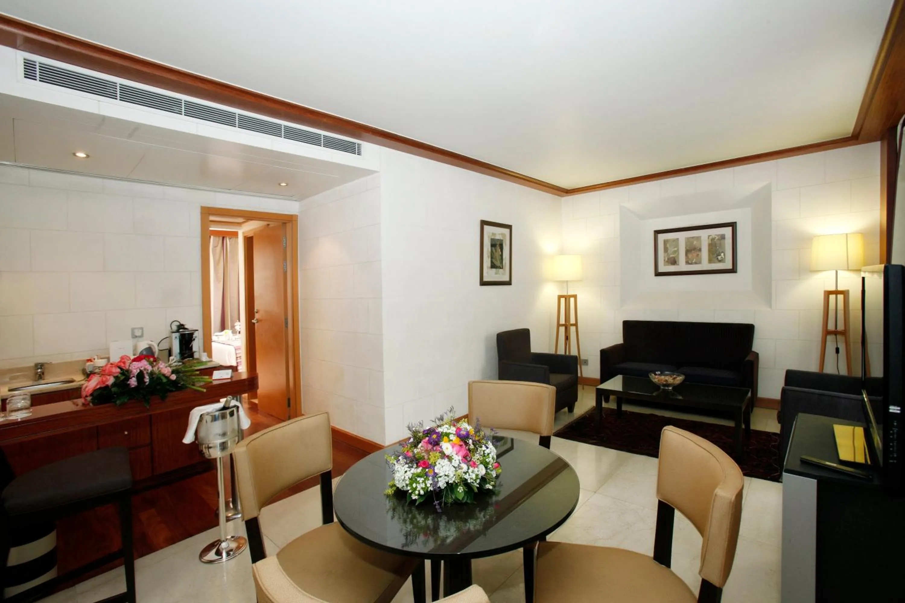 Photo of the whole room in Crowne Plaza Hamra Beirut by IHG