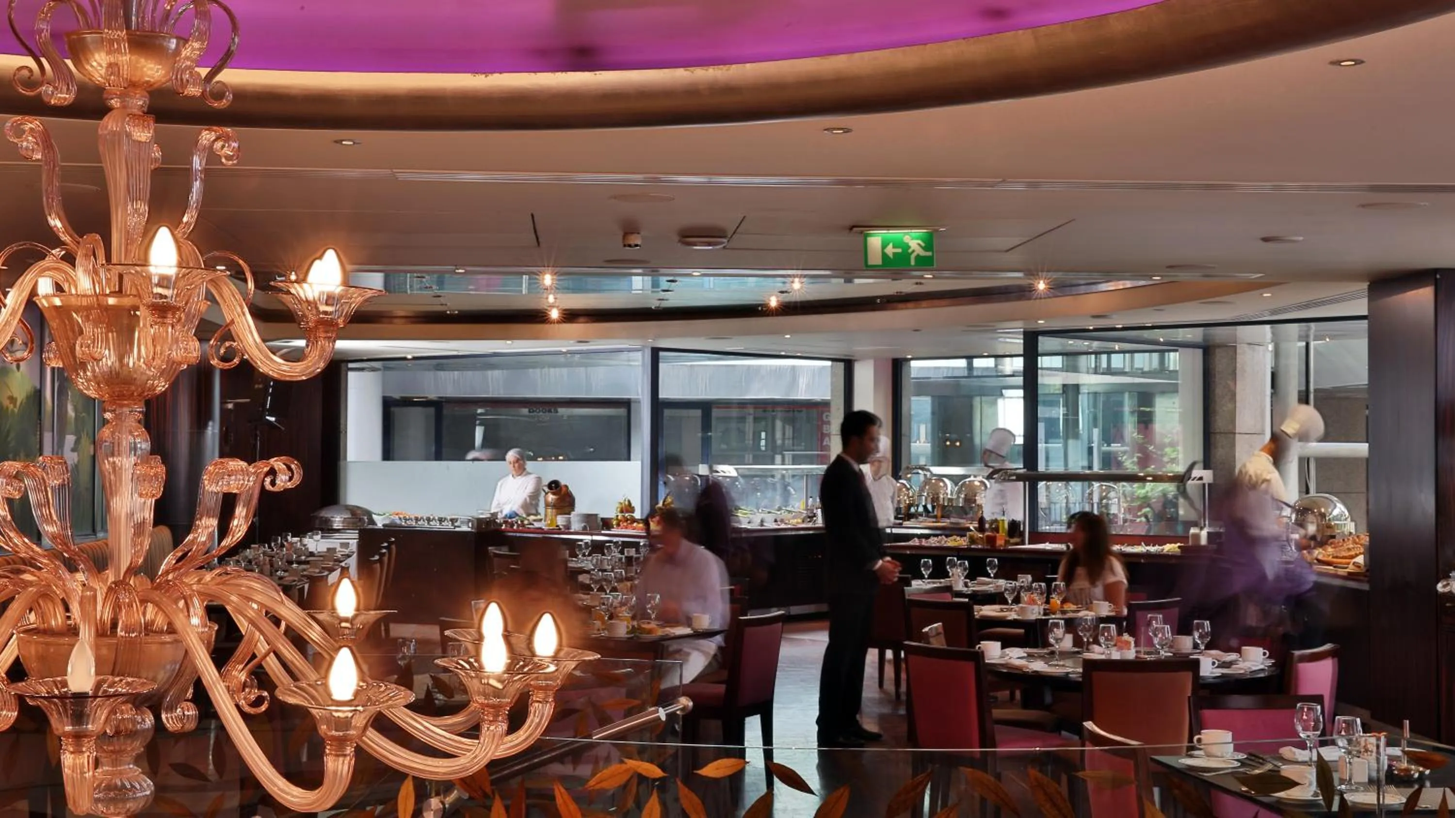 Restaurant/places to eat in Crowne Plaza Hamra Beirut by IHG