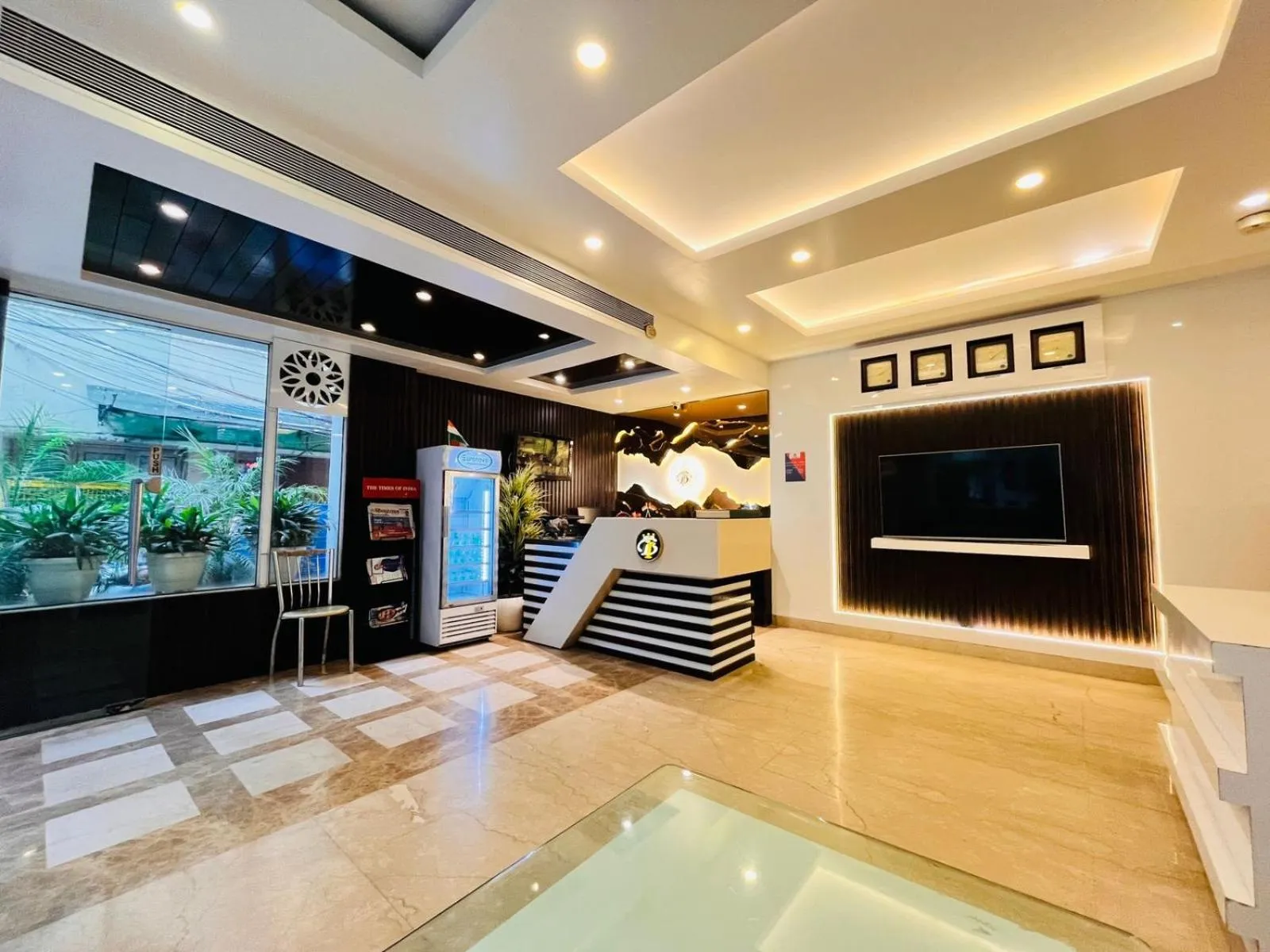 Hotel Benz International, Karol Bagh