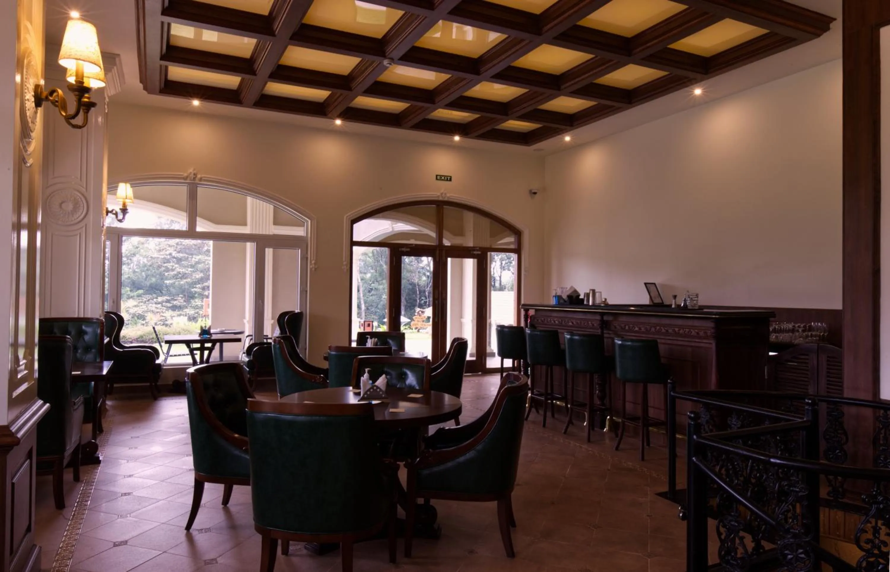Lounge or bar in Montrose Golf Resort and Spa - Coorg