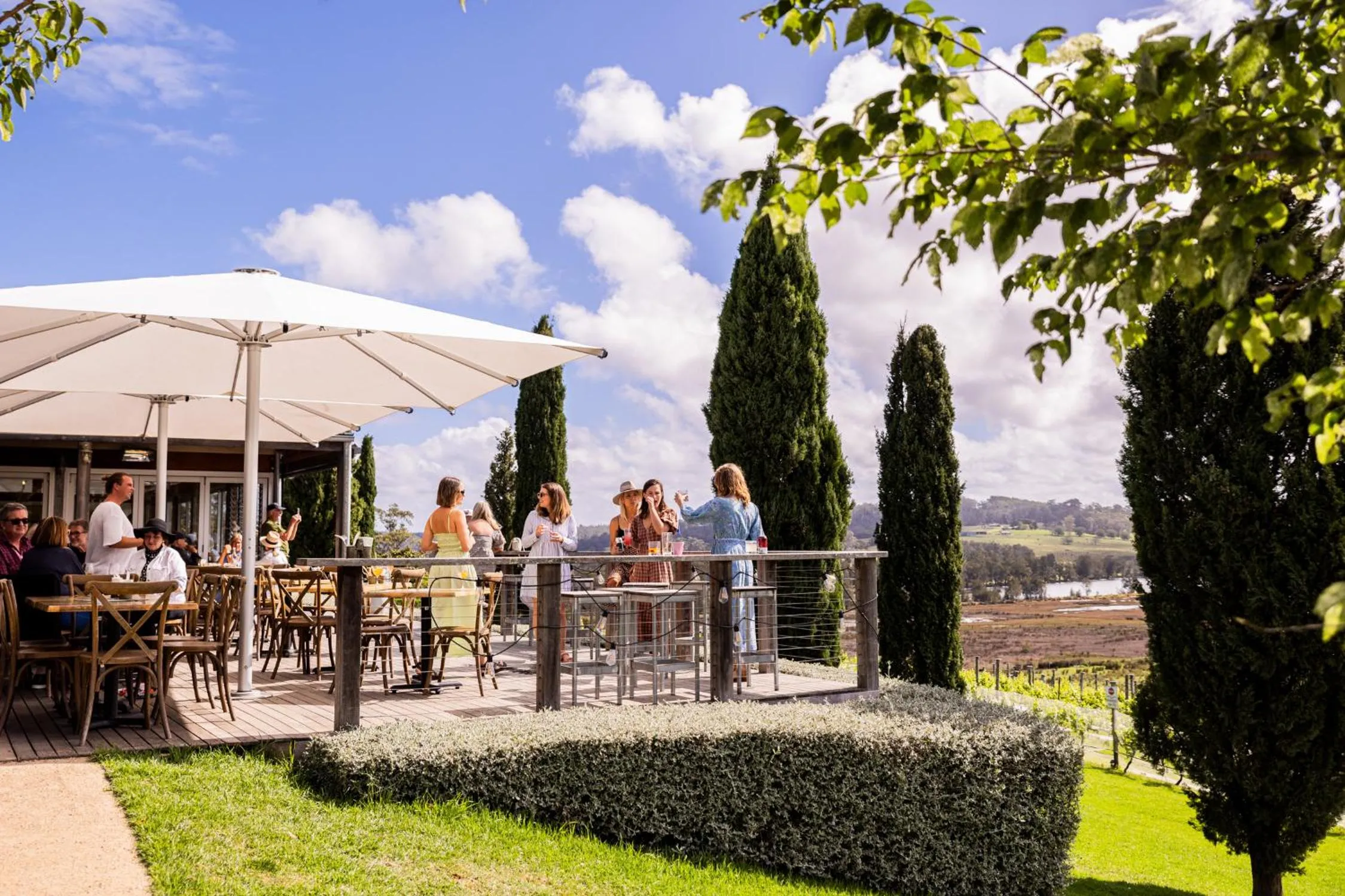 Restaurant/places to eat in Cupitt's Estate Villas