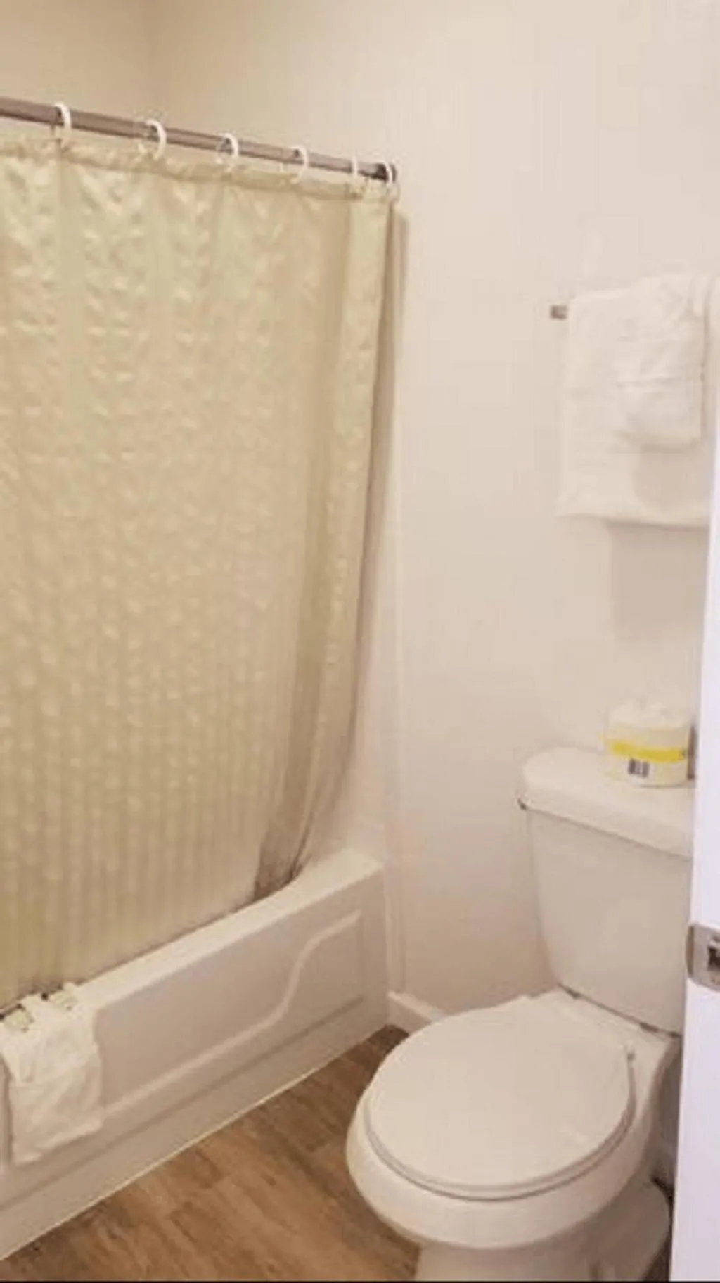 Bathroom in Unity Lodge