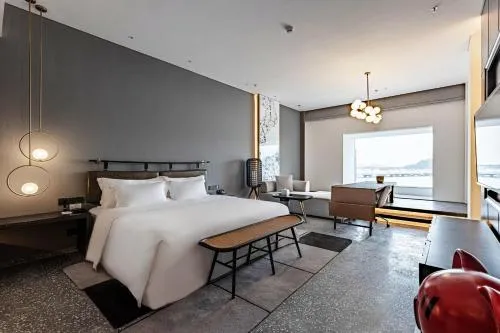 Hui Hotel