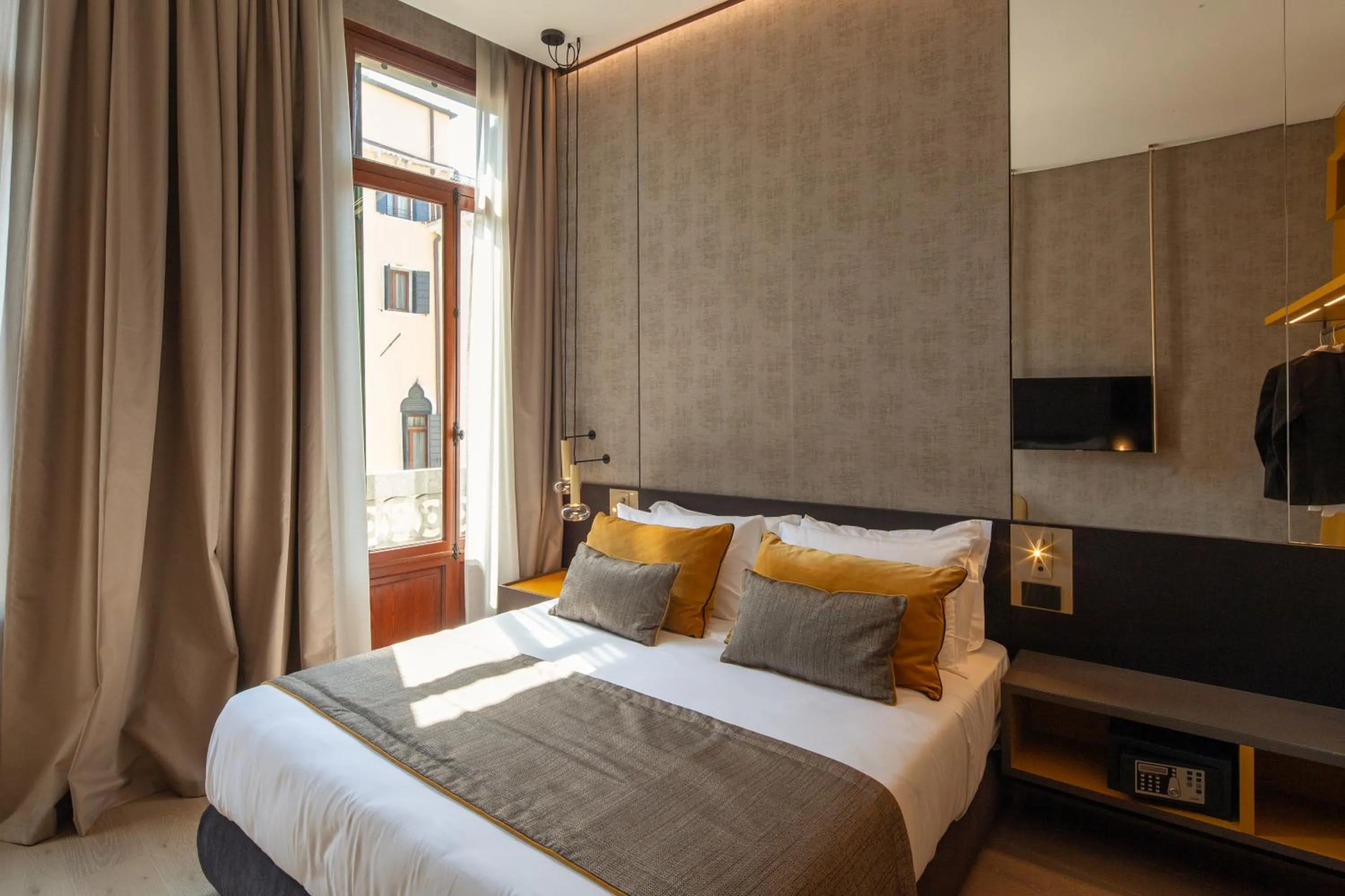 Bed in Palazzo Pianca