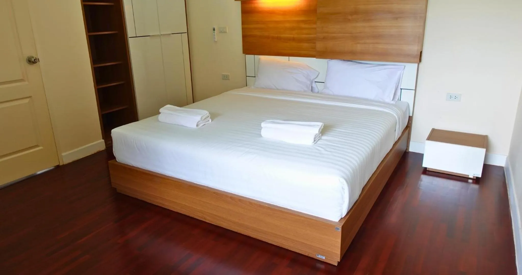 Bed in Seastar Hotel and Service Apartment
