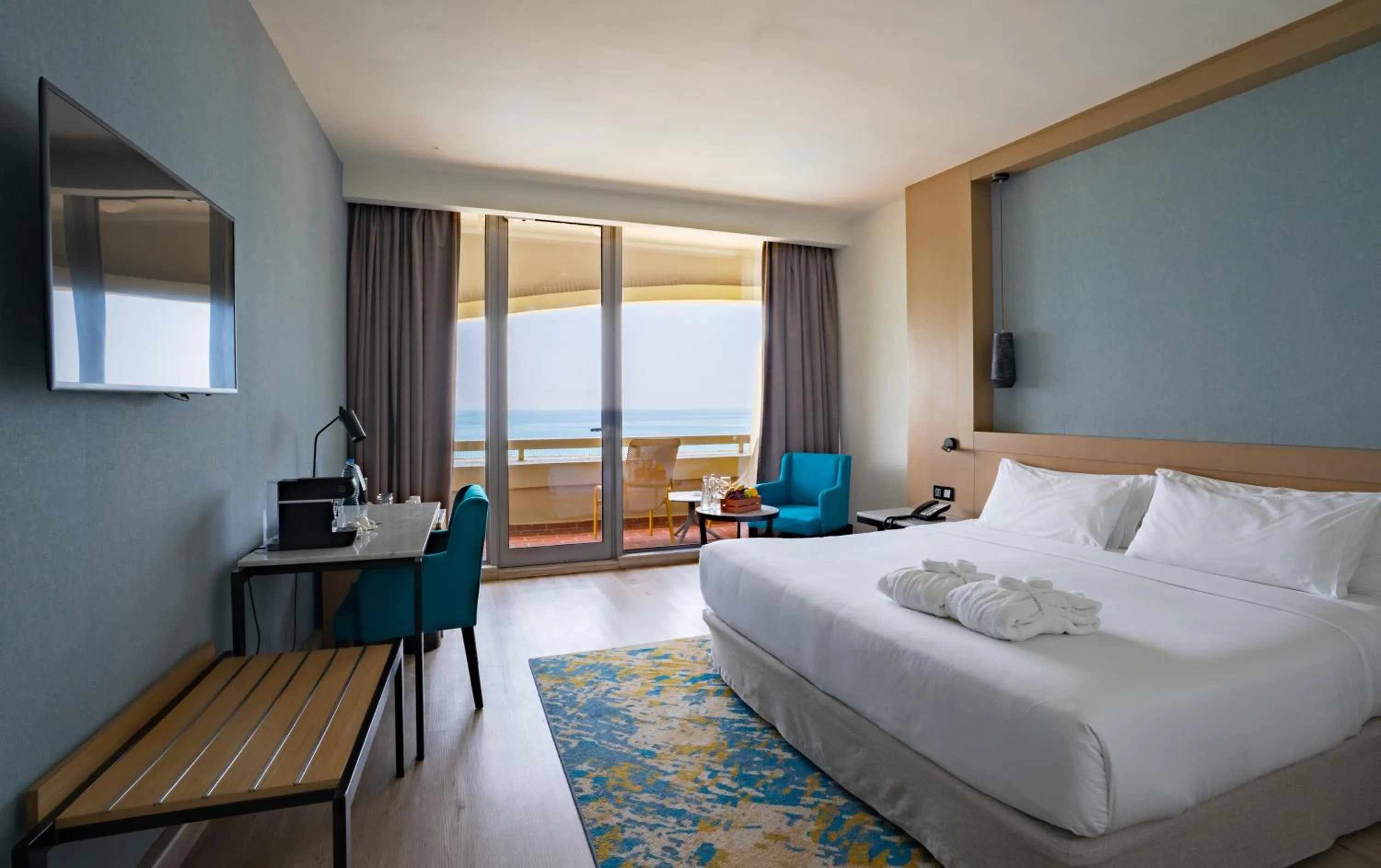 Bedroom, Bed in Occidental Sharjah Grand