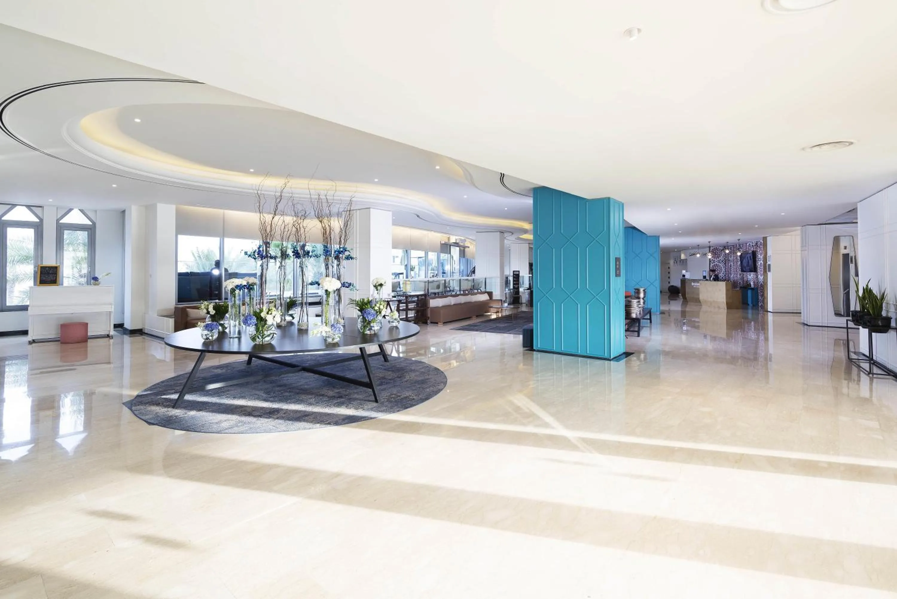Lobby or reception in Occidental Sharjah Grand