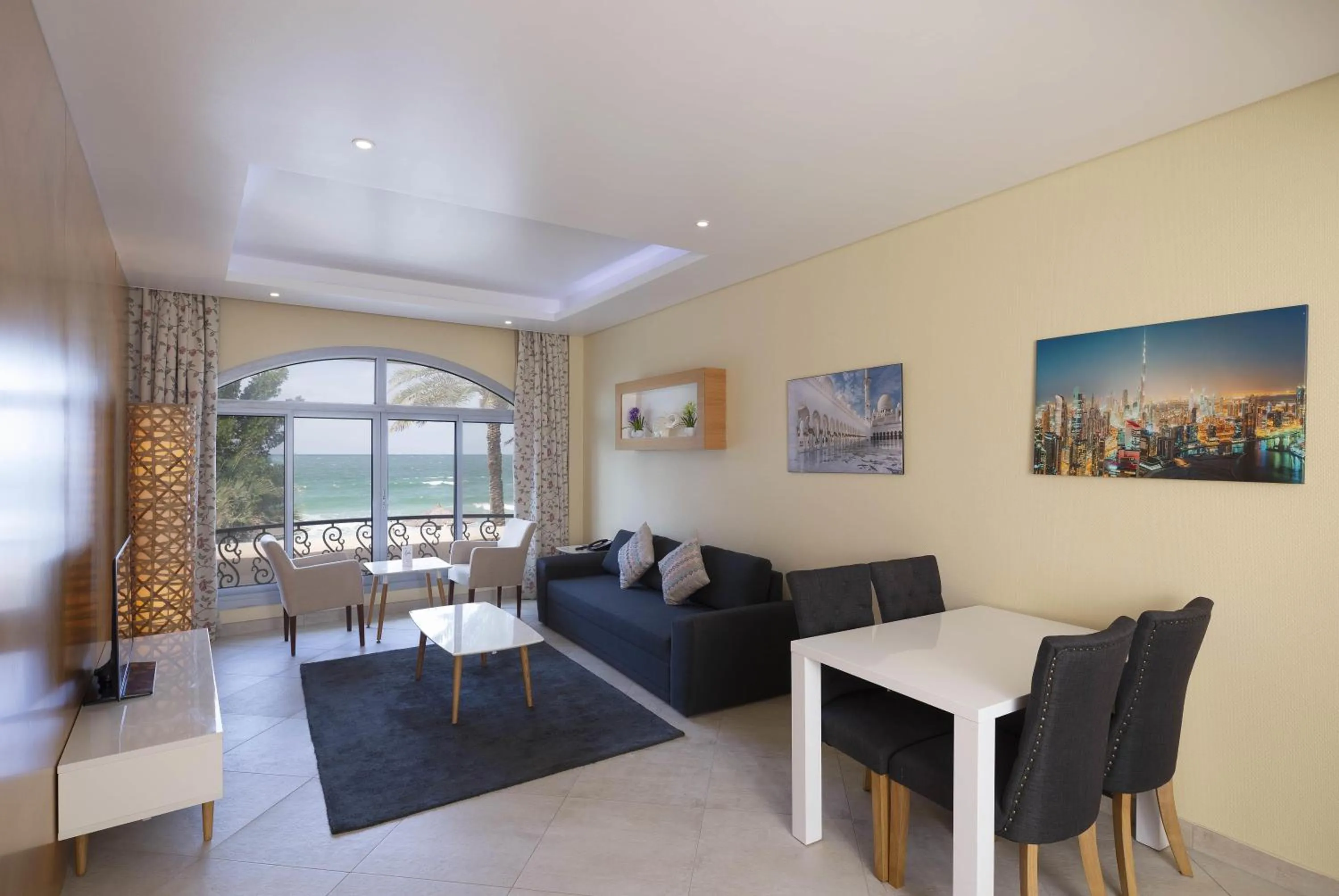 Photo of the whole room in Occidental Sharjah Grand