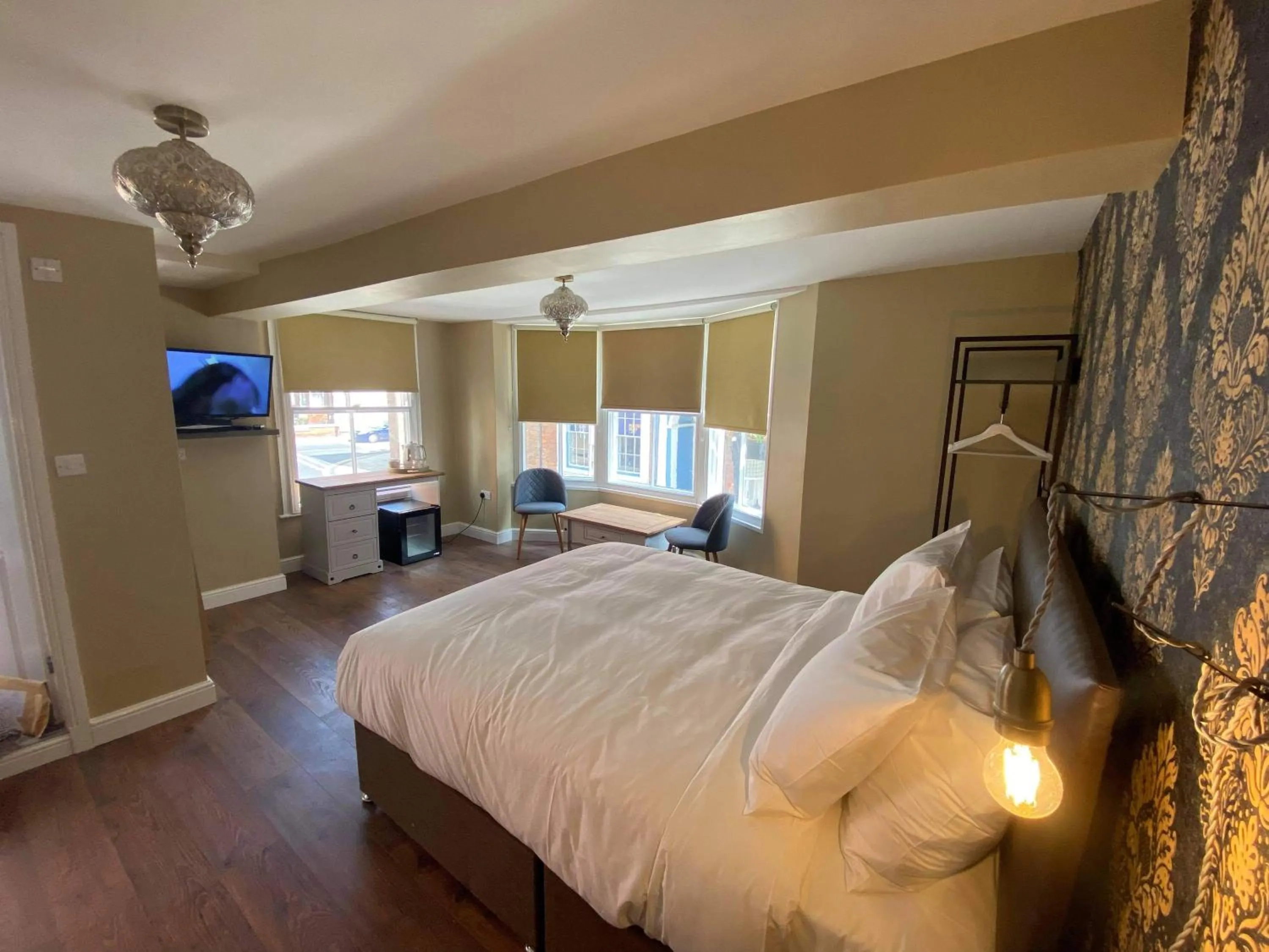 Bed in The Black Swan Hotel