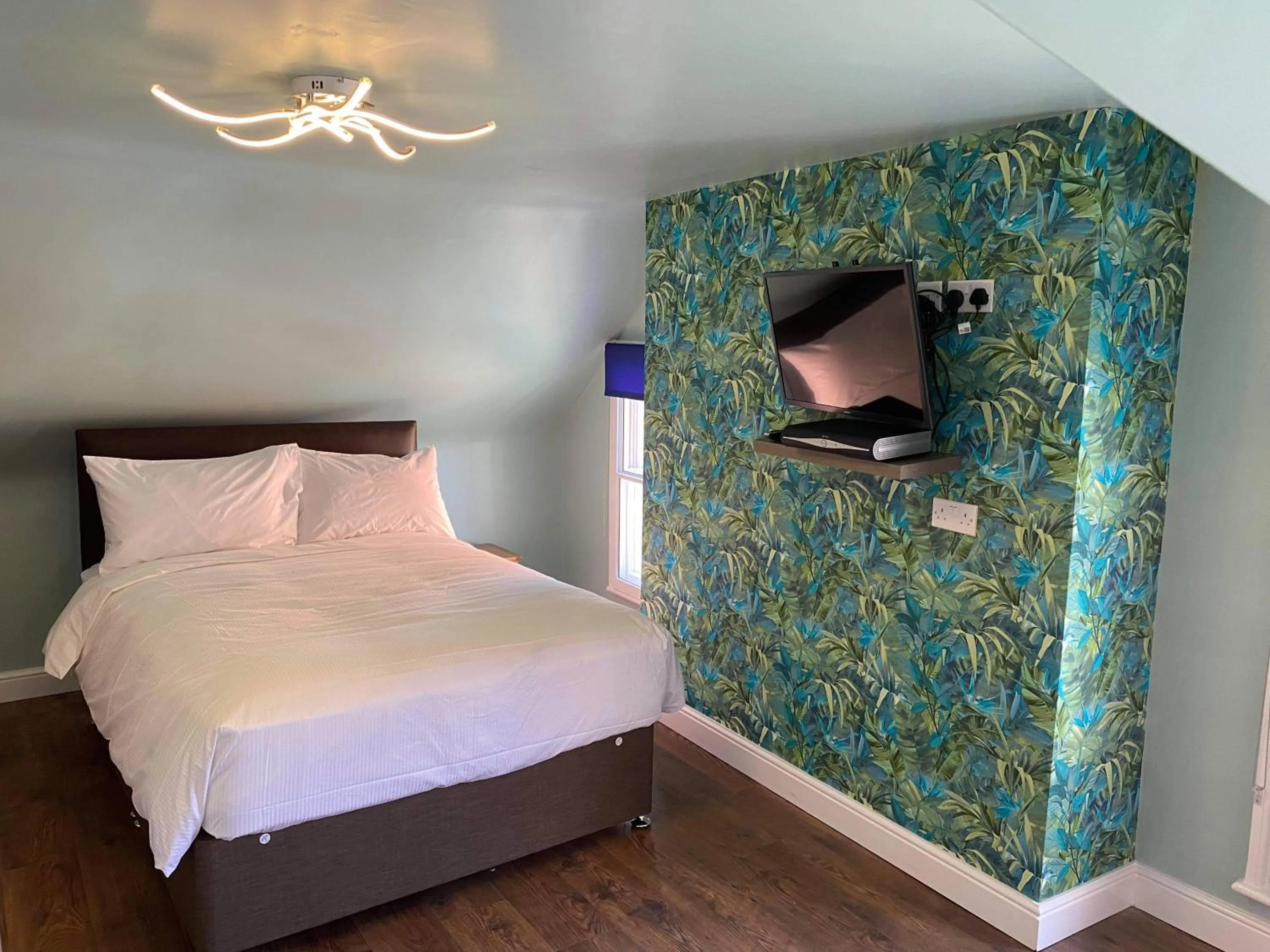 Bed in The Black Swan Hotel