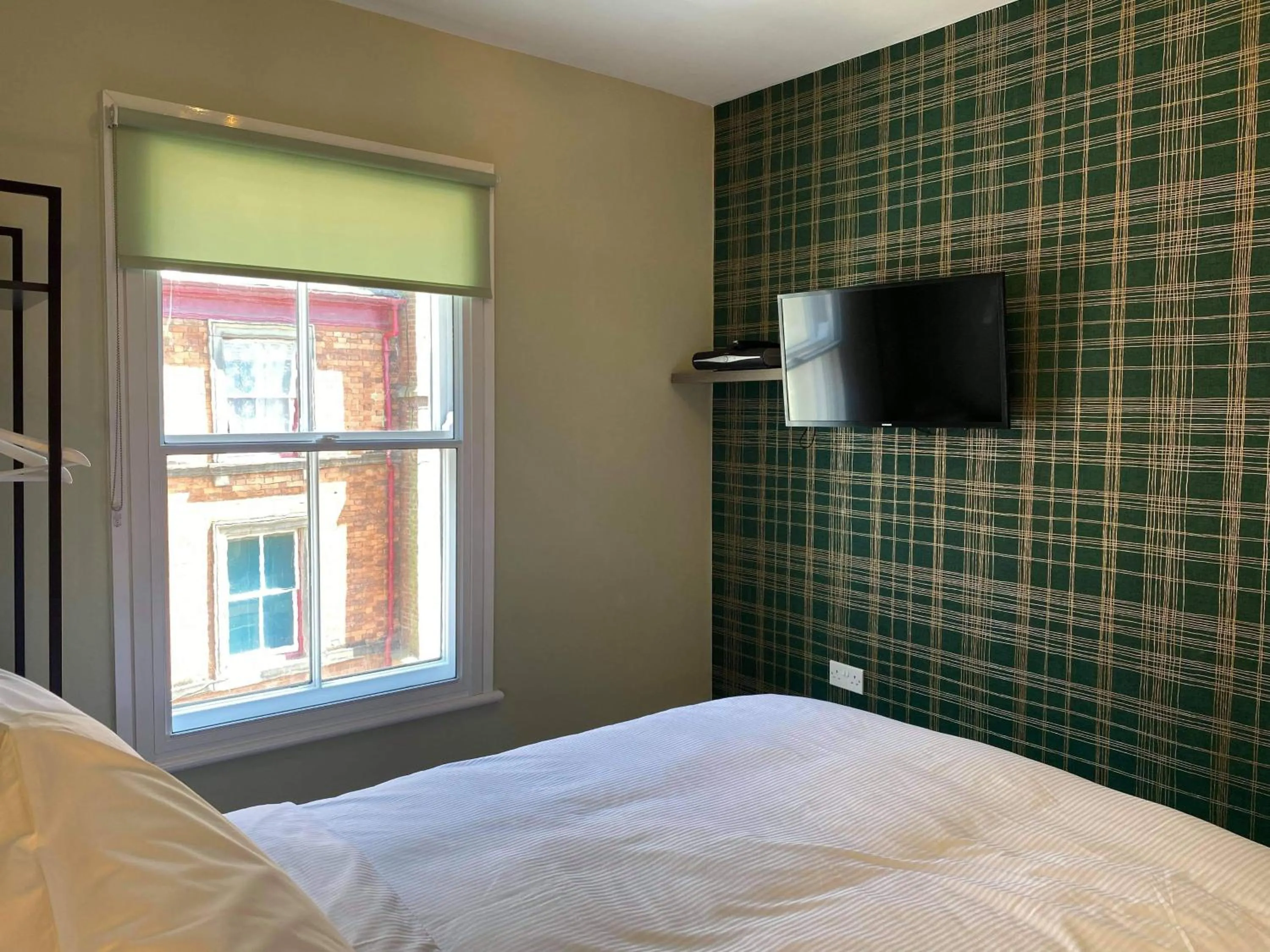 Bed in The Black Swan Hotel