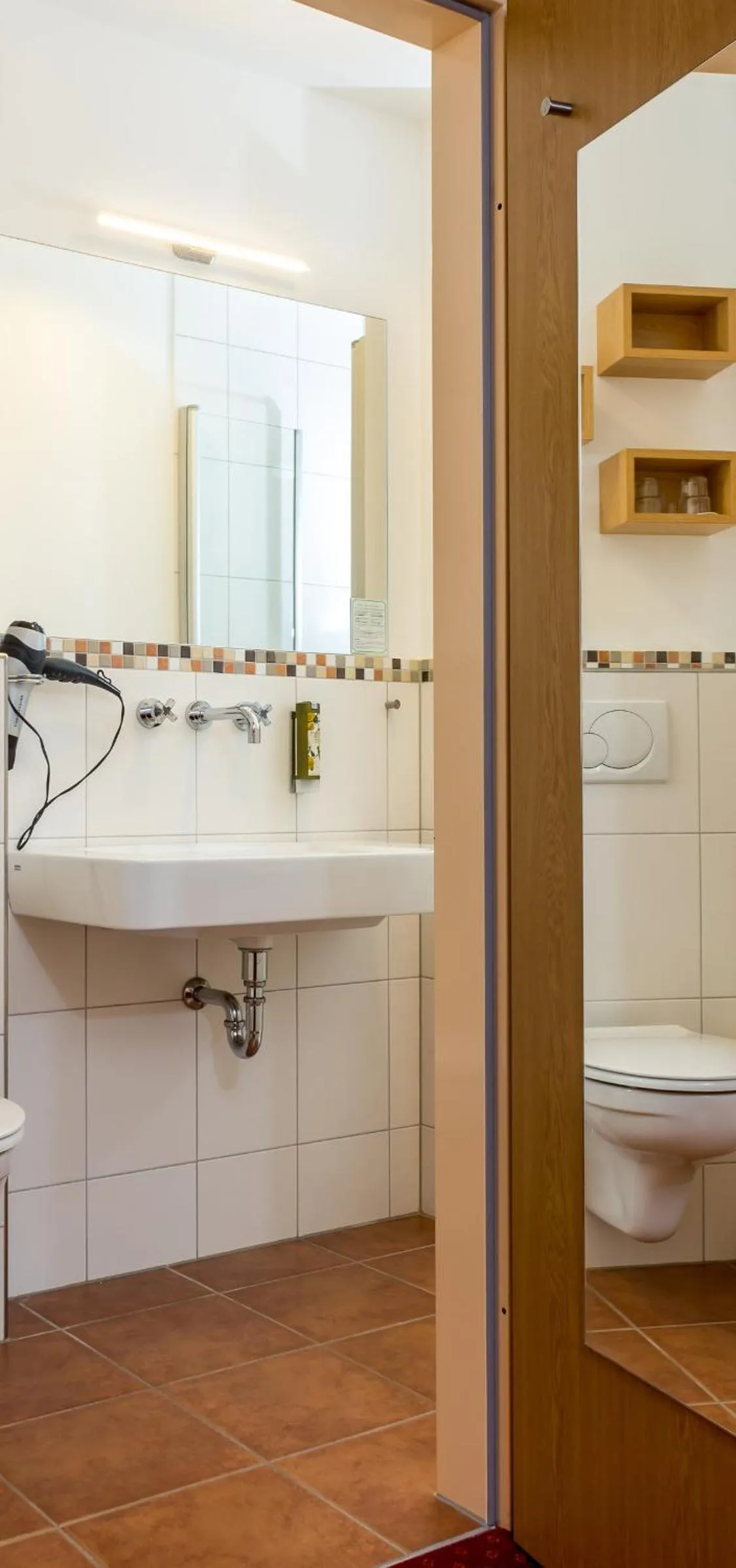 Shower in Waldhotel Schinkenwirt