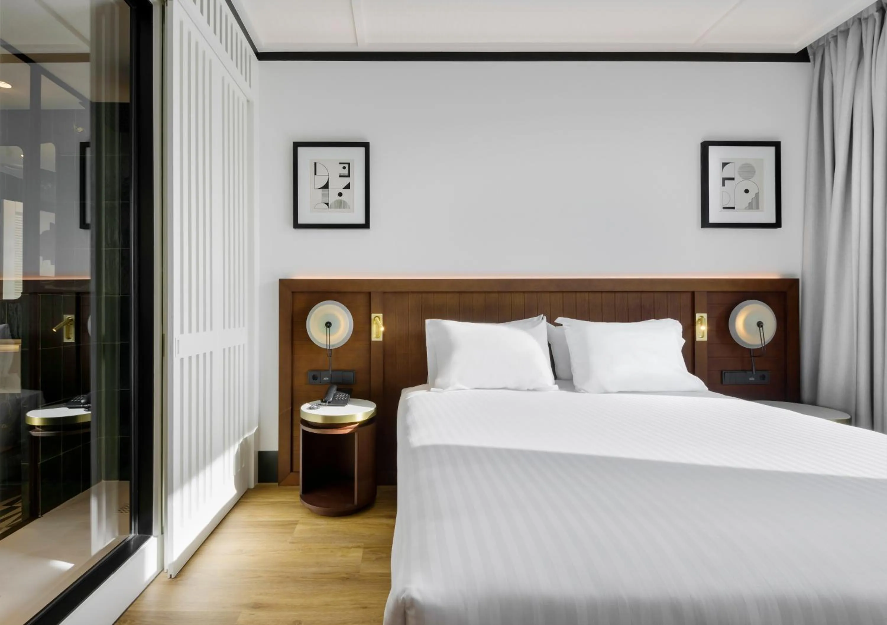 Bed in Hotel Tres Reyes San Sebastián