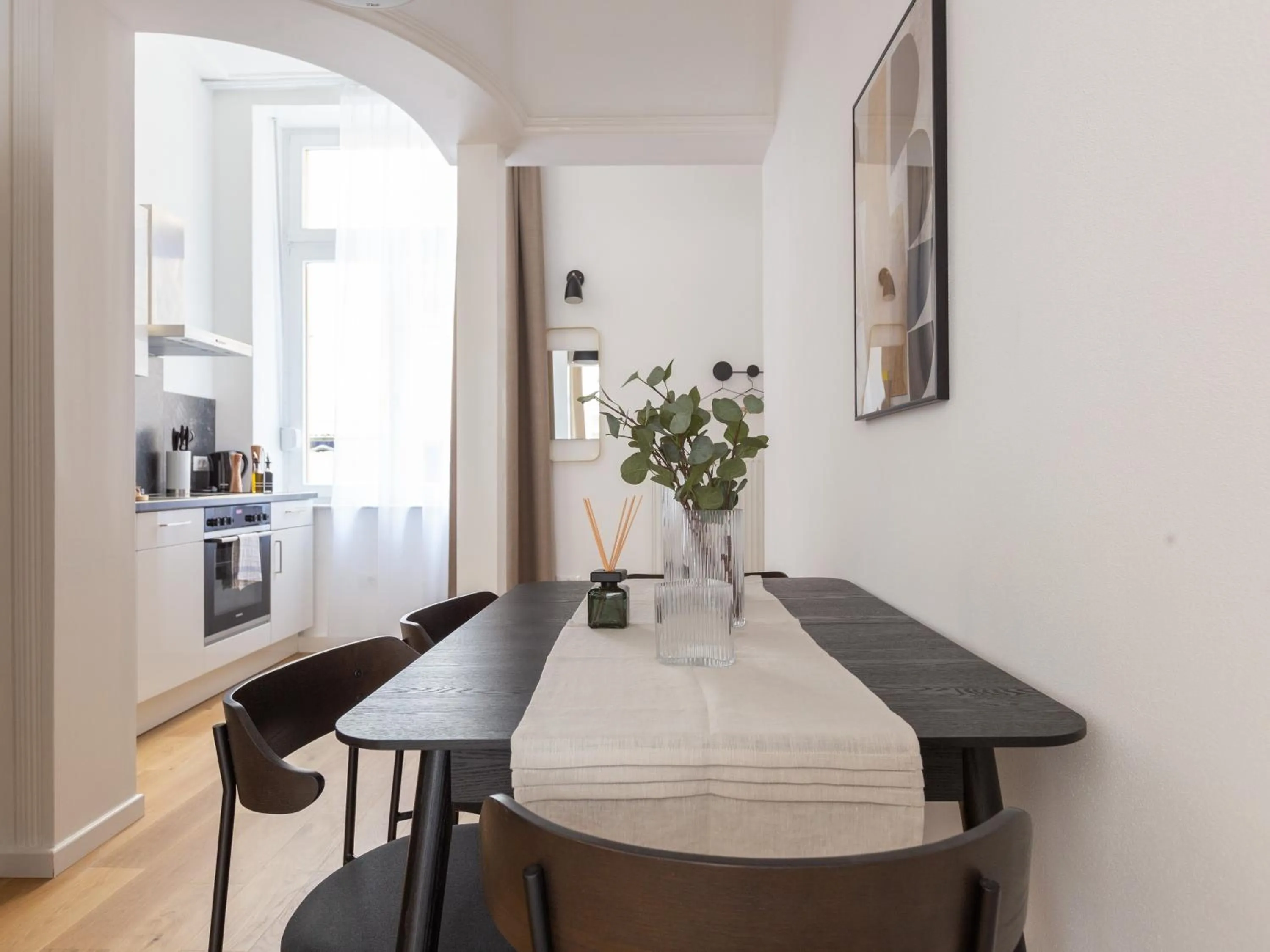 Dining area in Limehome Baden-Baden Bäderstraße
