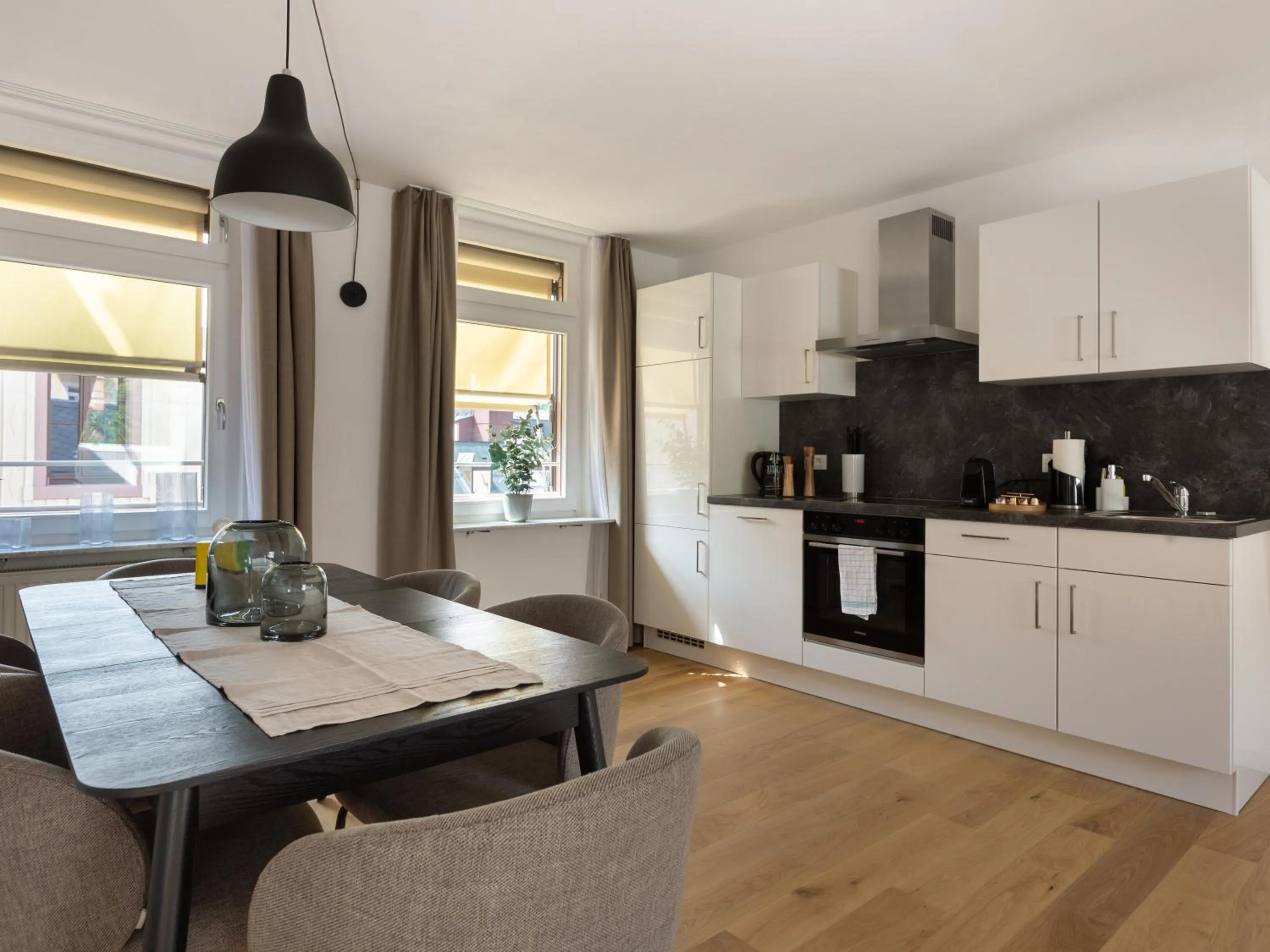 Kitchen or kitchenette in Limehome Baden-Baden Bäderstraße