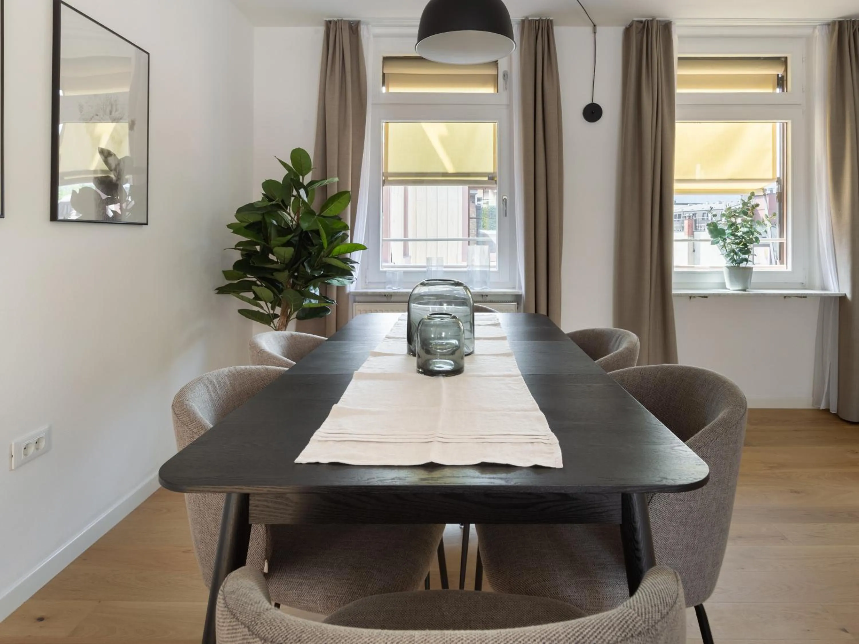 Dining area in Limehome Baden-Baden Bäderstraße