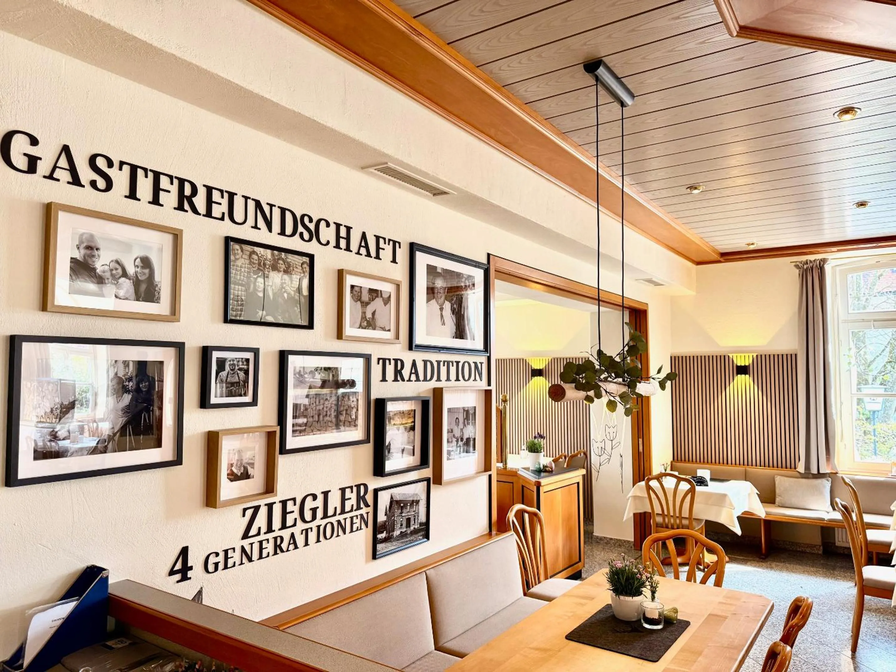 Restaurant/places to eat in Gasthof Ziegler Hotel & Restaurant