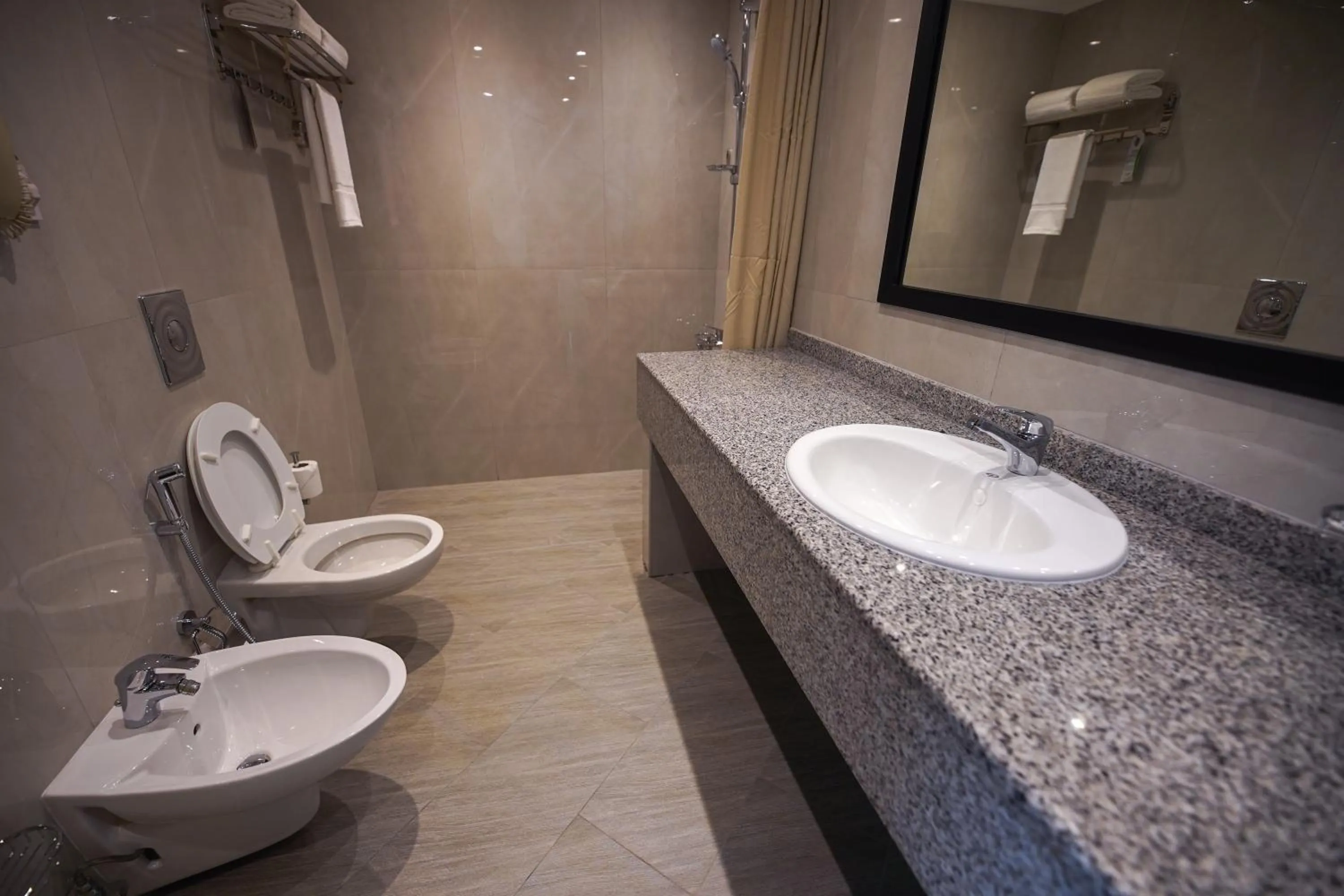 Shower in Villaggio Hotel Abu Dhabi