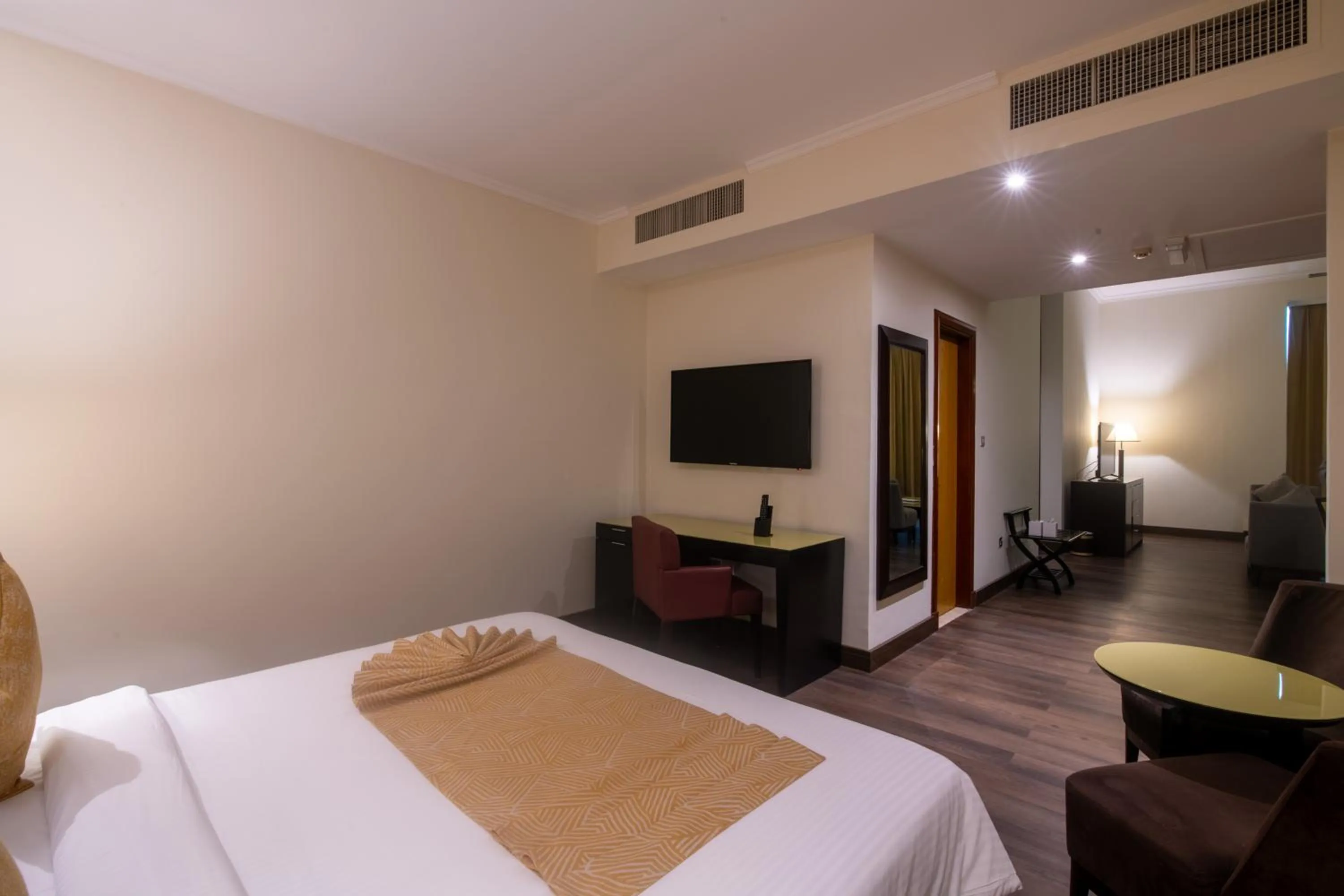 Bed in Villaggio Hotel Abu Dhabi