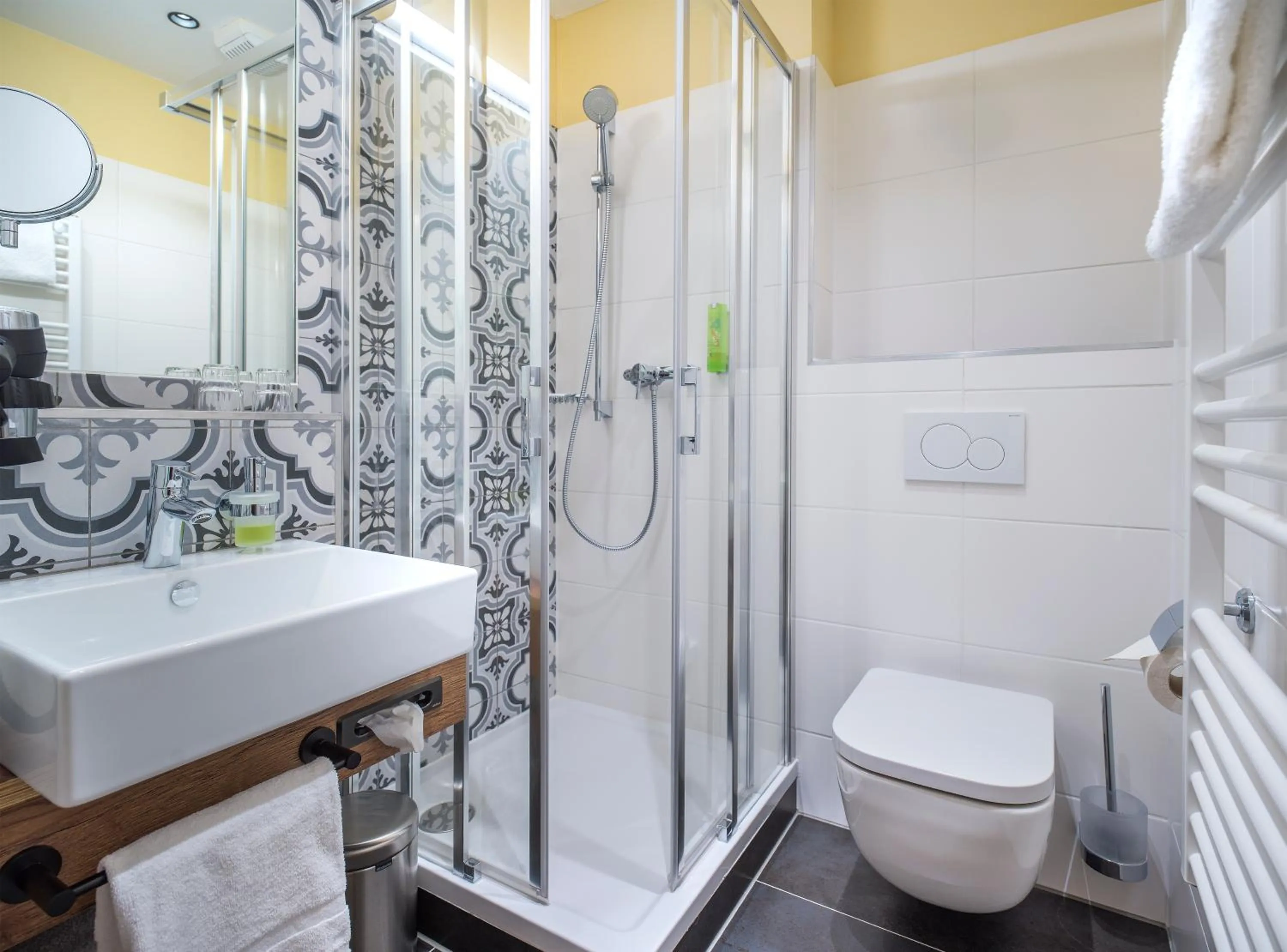 Toilet in JUFA Hotel Salzburg