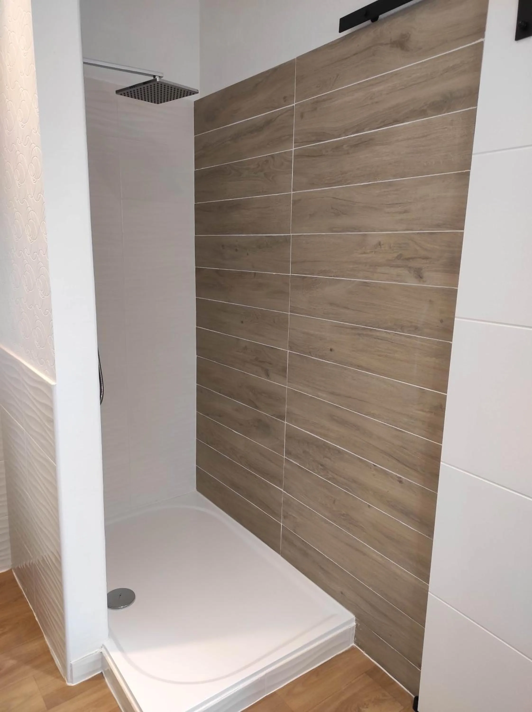 Shower in Appartement Bagnols - Les Meublés des Pierres Dorées