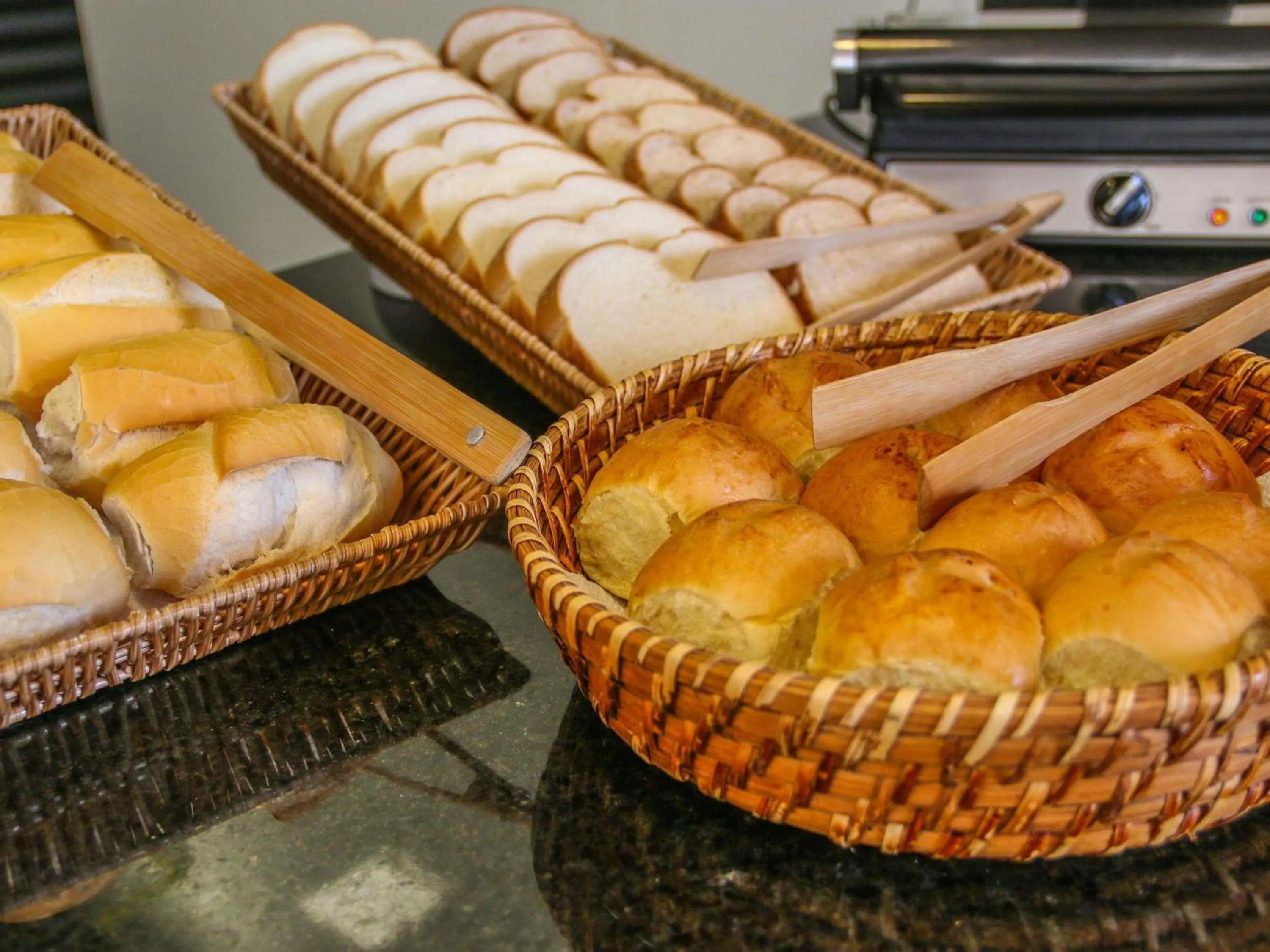 Restaurant/places to eat in ibis Styles Bonito