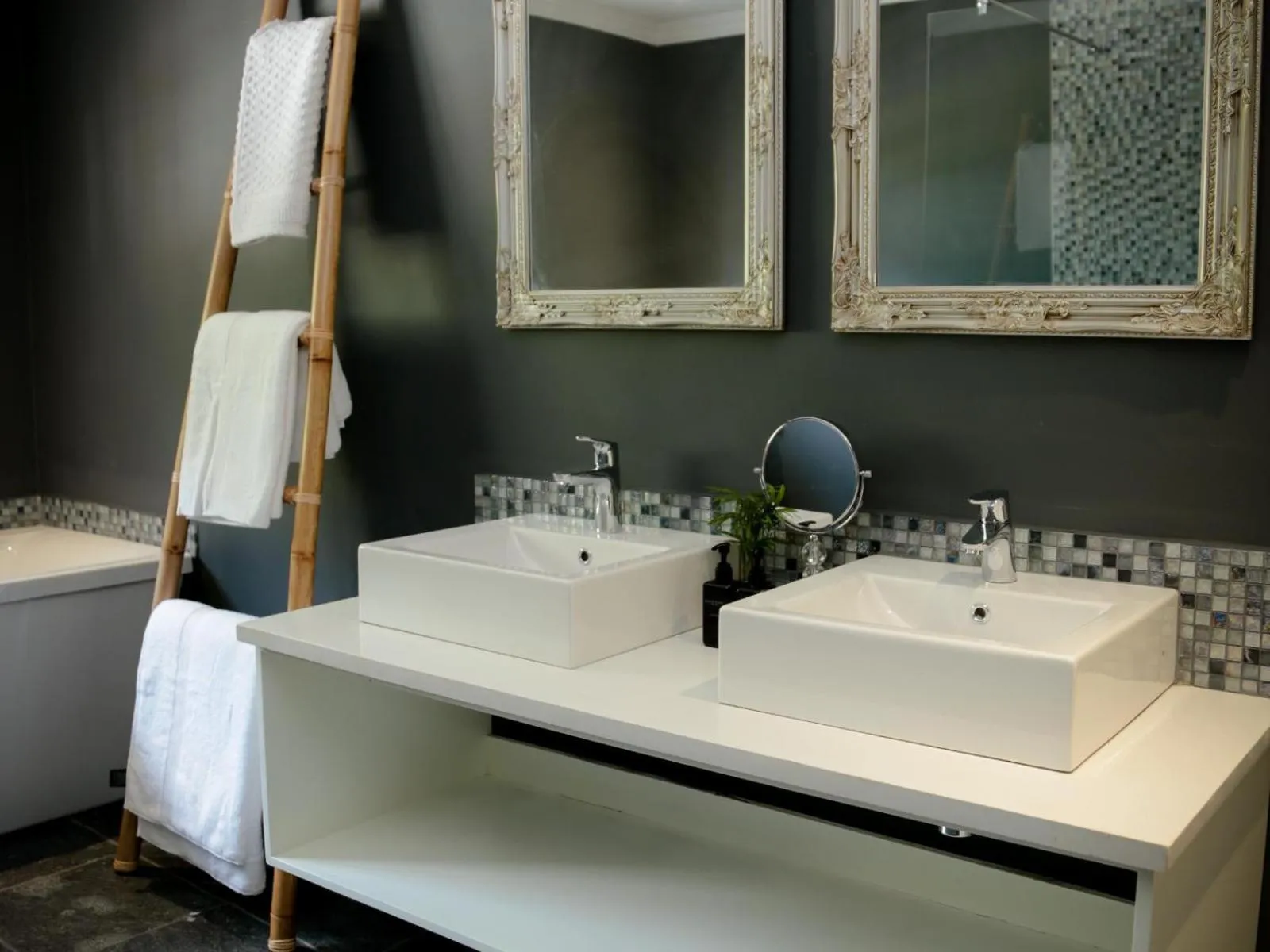 Bathroom in Mogi Boutique Hotel