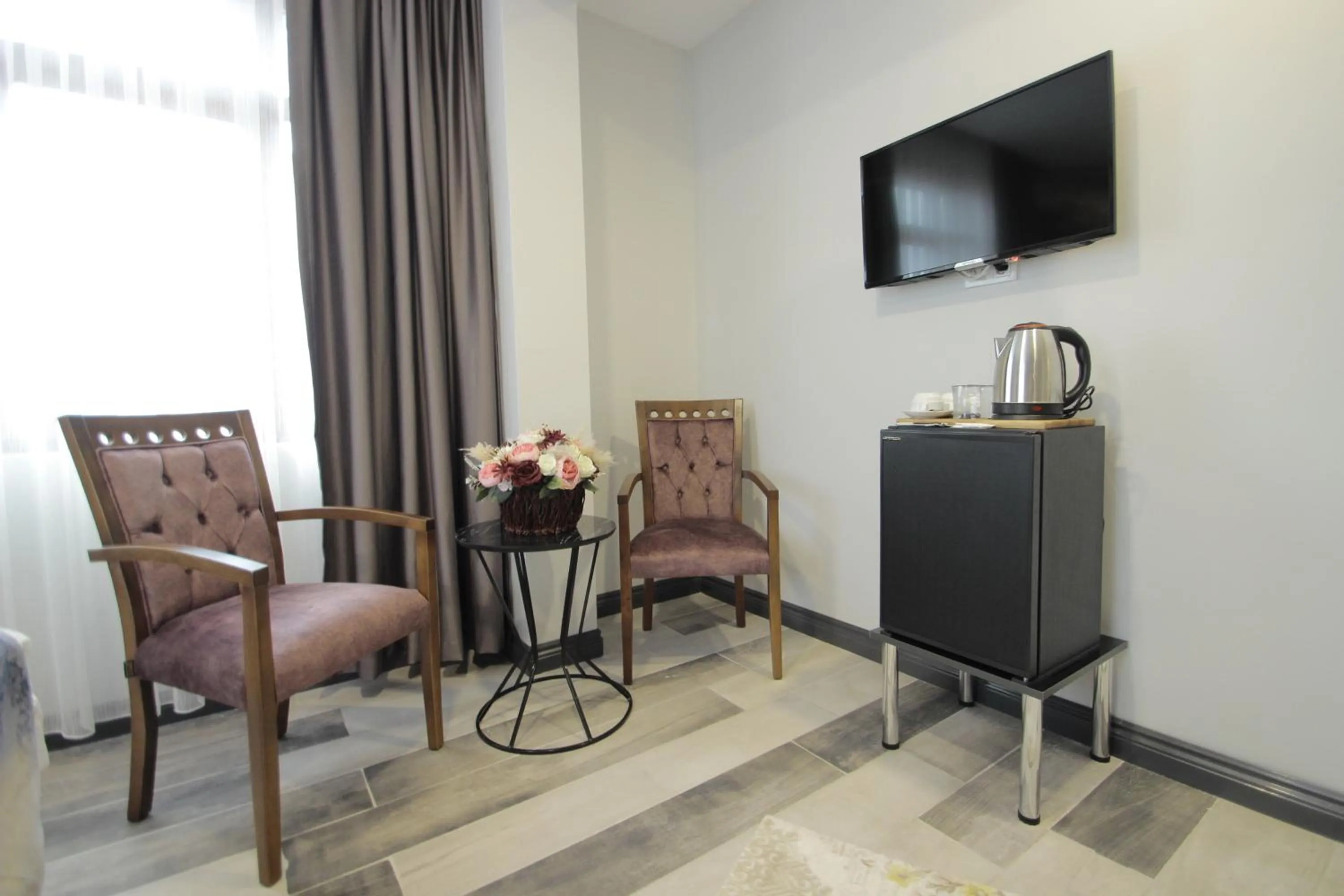 TV and multimedia in Guler Palas Hotel