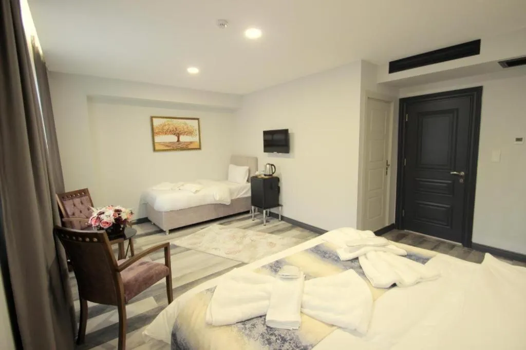 Bedroom in Guler Palas Hotel