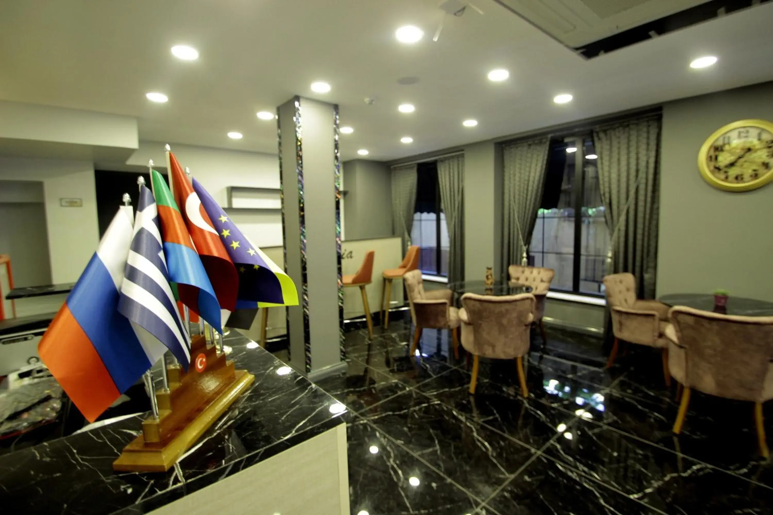 Lounge or bar in Guler Palas Hotel Lounge or bar in Guler Palas Hotel