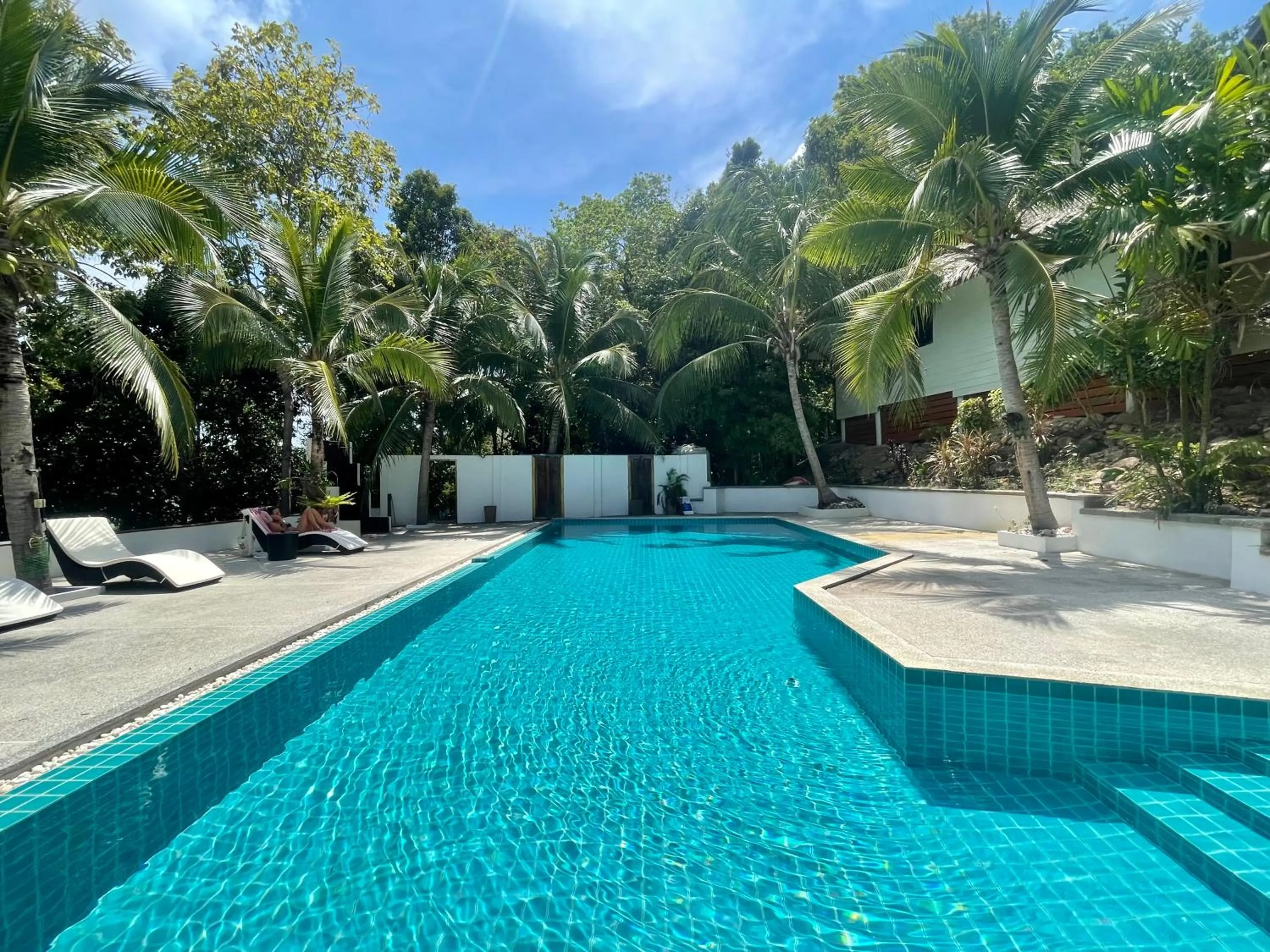 Communal lounge/ TV room in Tantawan sea view residence 山海居