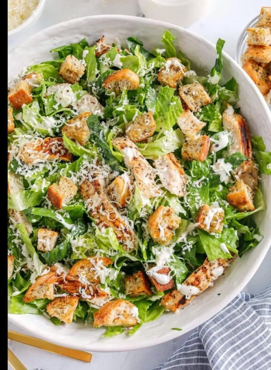 Restaurant/places to eat in Tantawan sea view residence 山海居