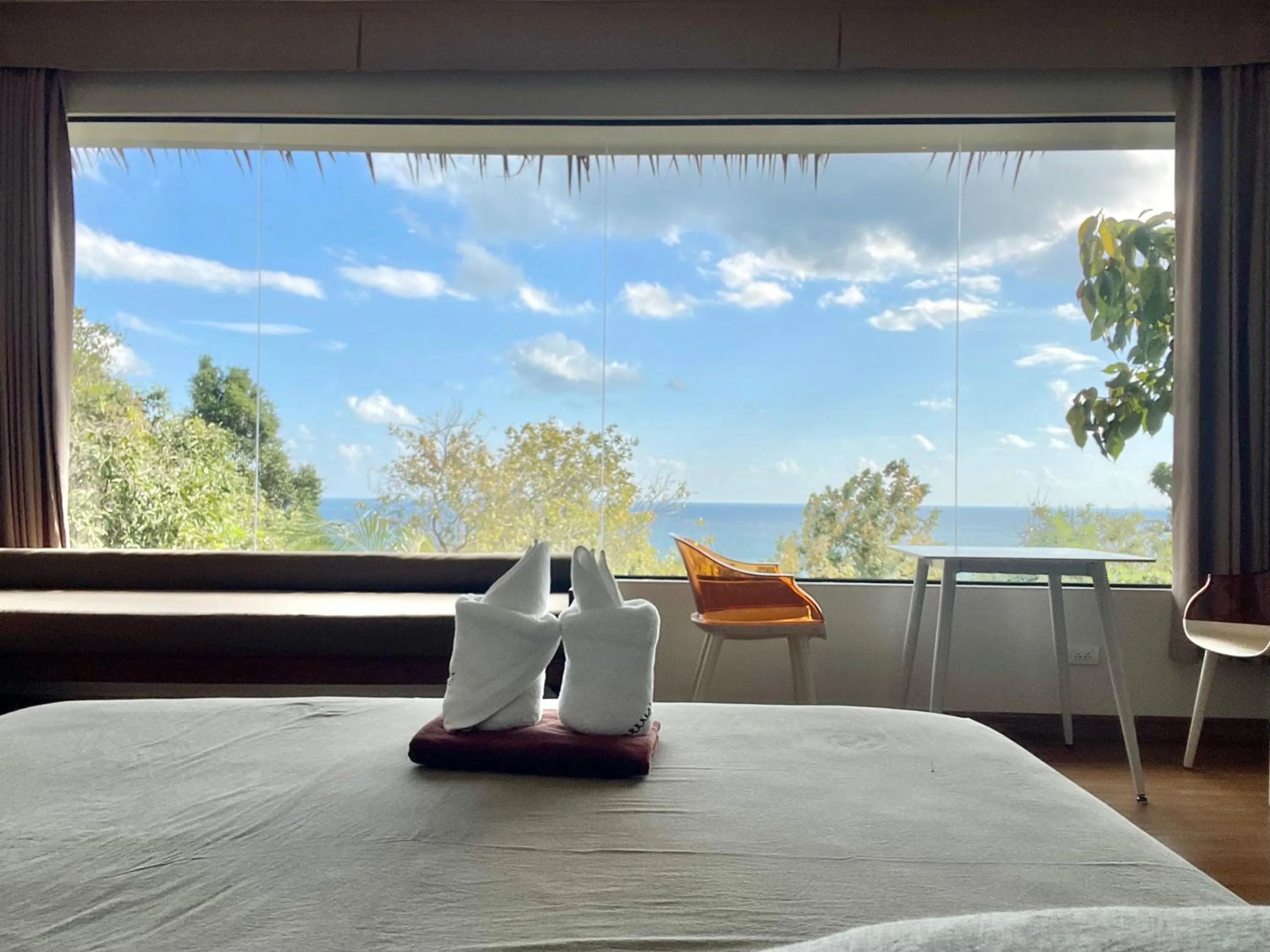 Bed in Tantawan sea view residence 山海居