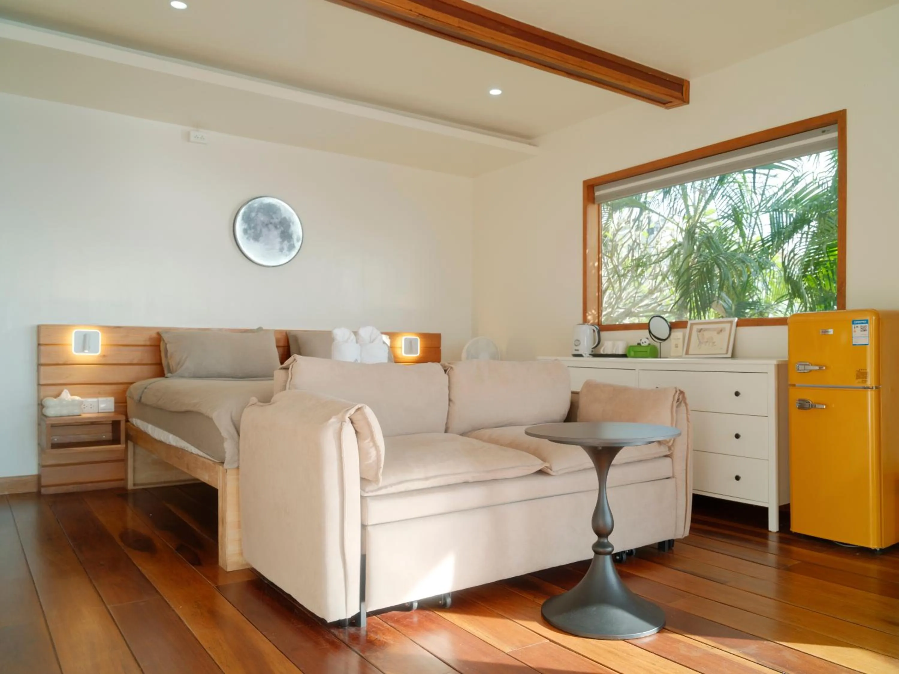 Living room in Tantawan sea view residence 山海居