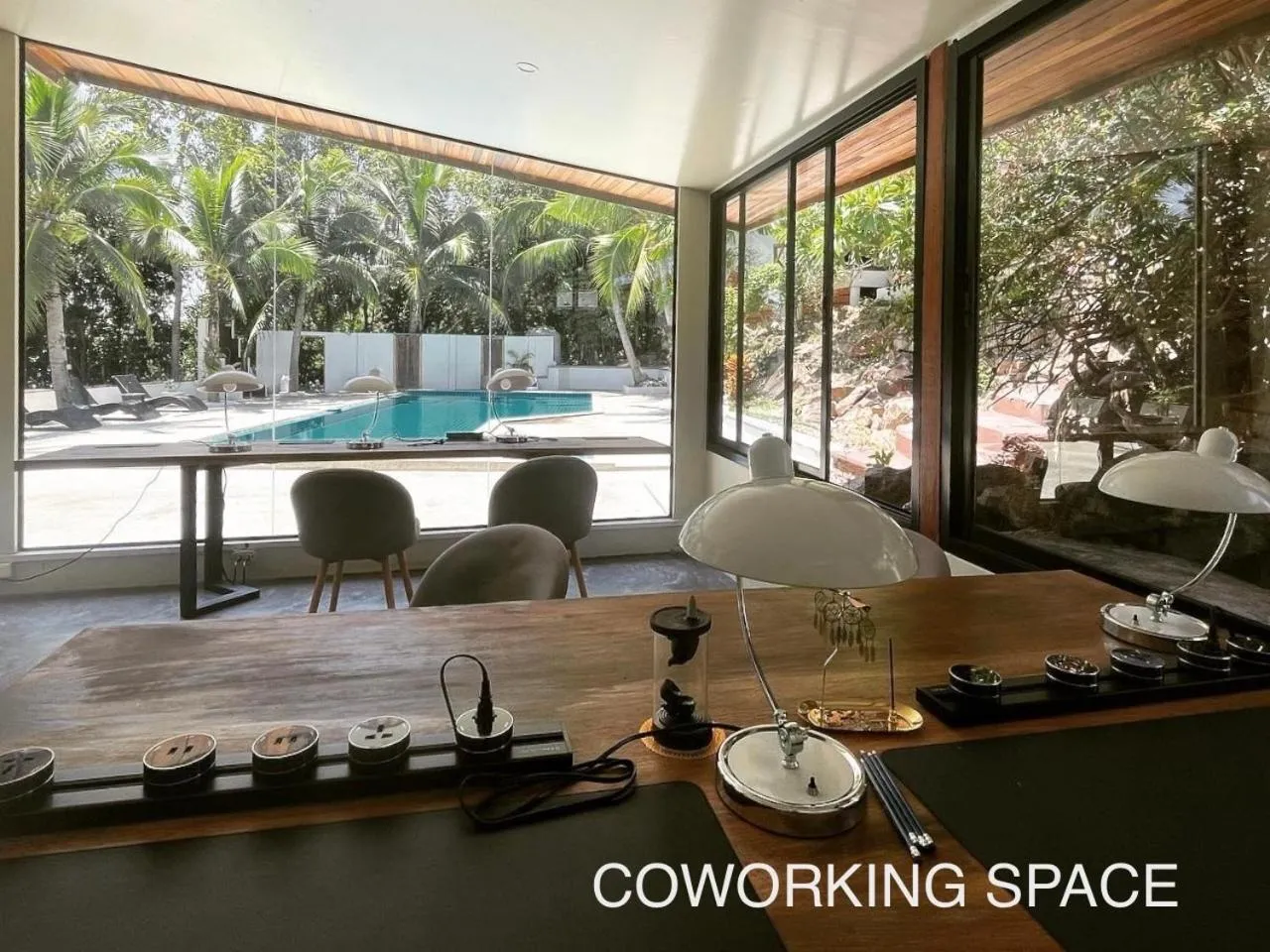 Patio in Tantawan sea view residence 山海居