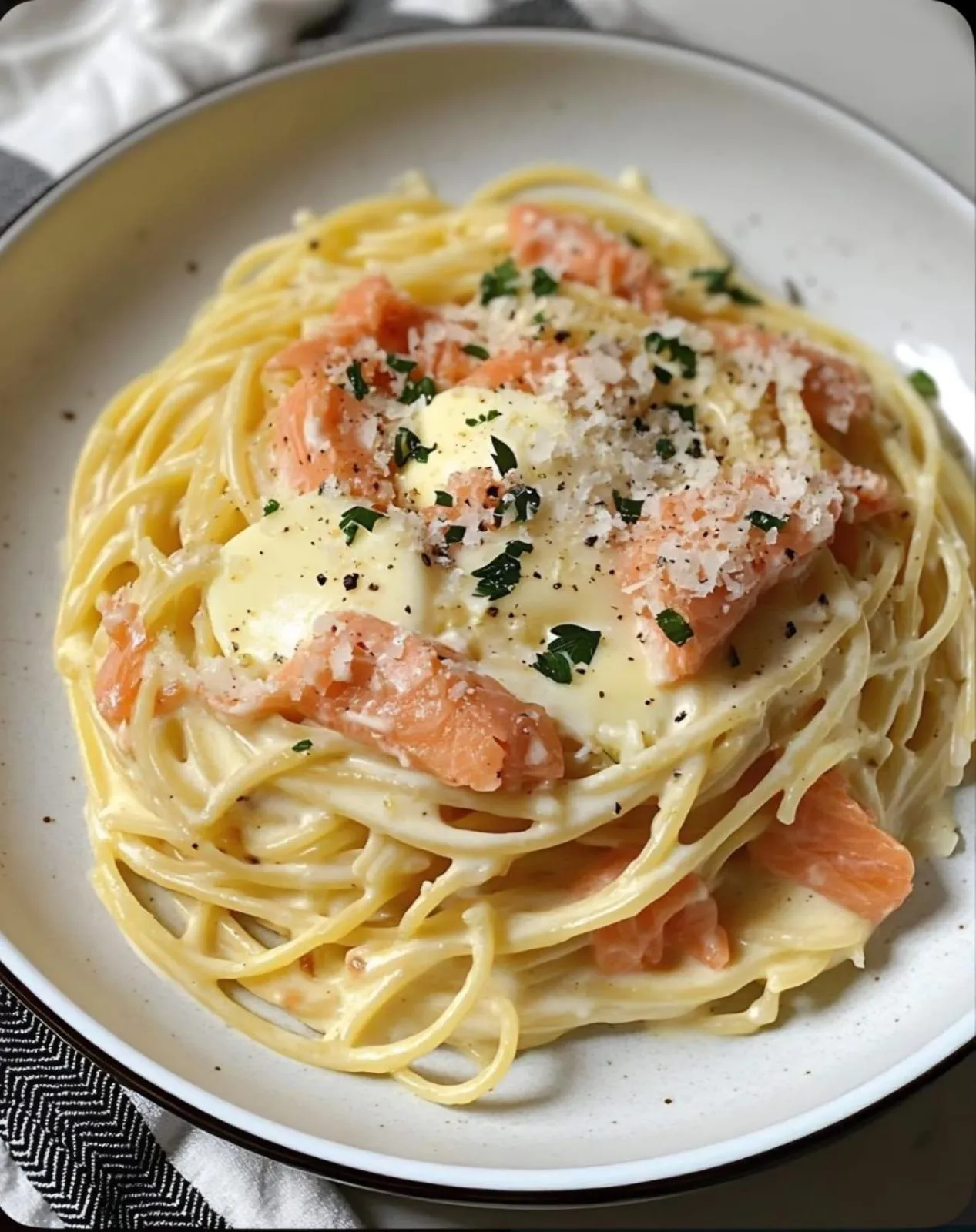 Restaurant/places to eat in Tantawan sea view residence 山海居