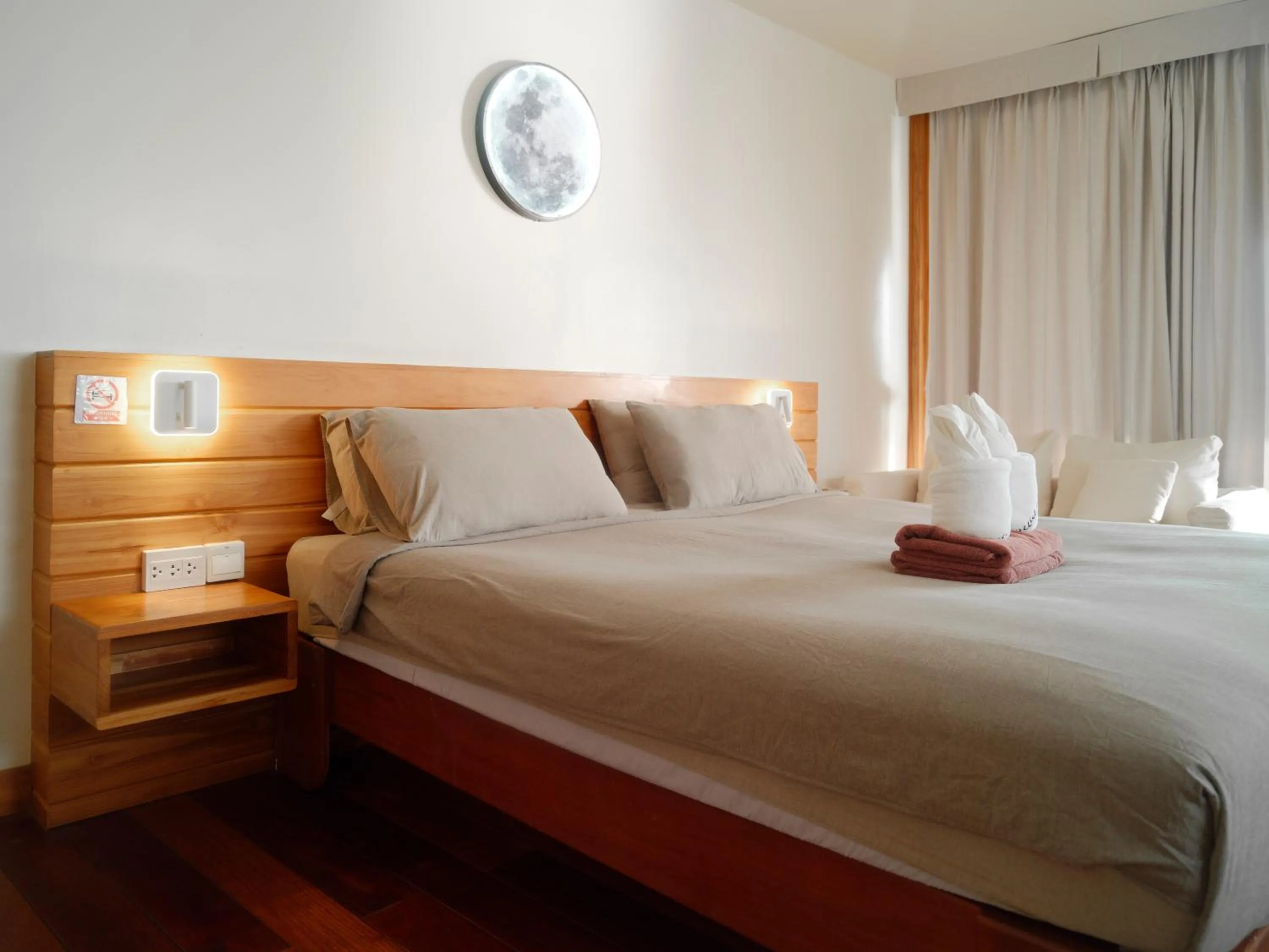 Bed in Tantawan sea view residence 山海居