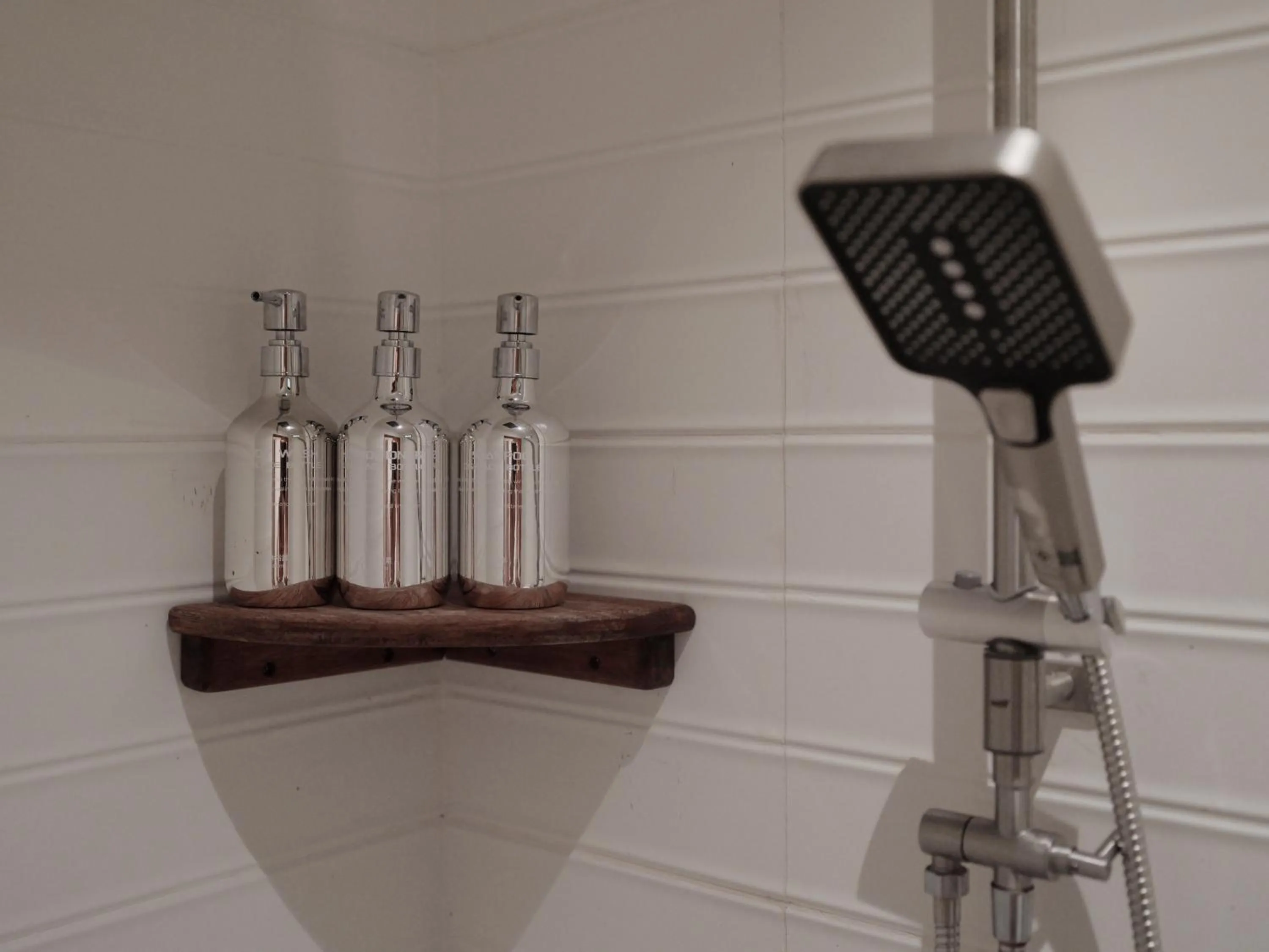 Shower in Tantawan sea view residence 山海居