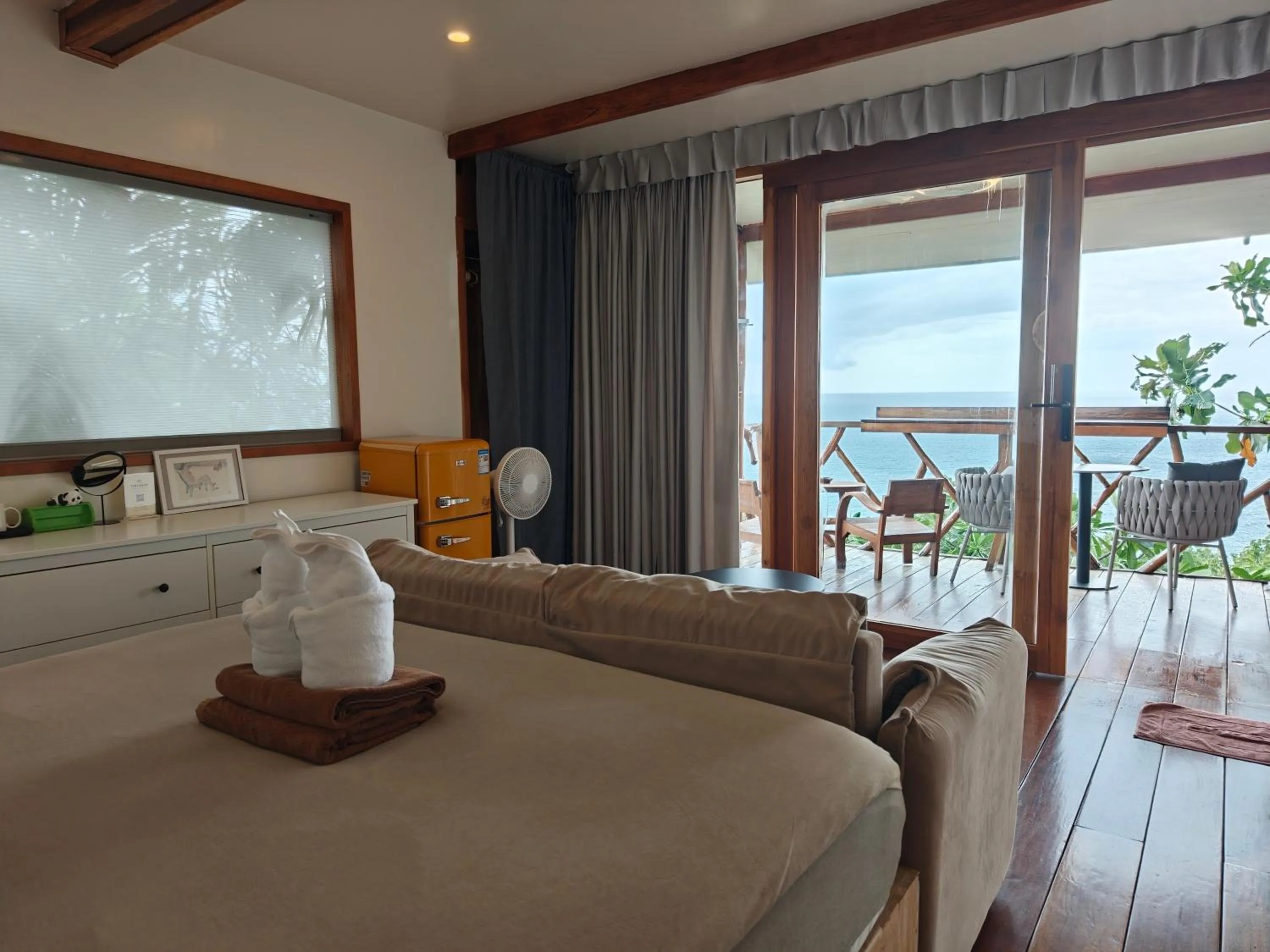 Bed in Tantawan sea view residence 山海居
