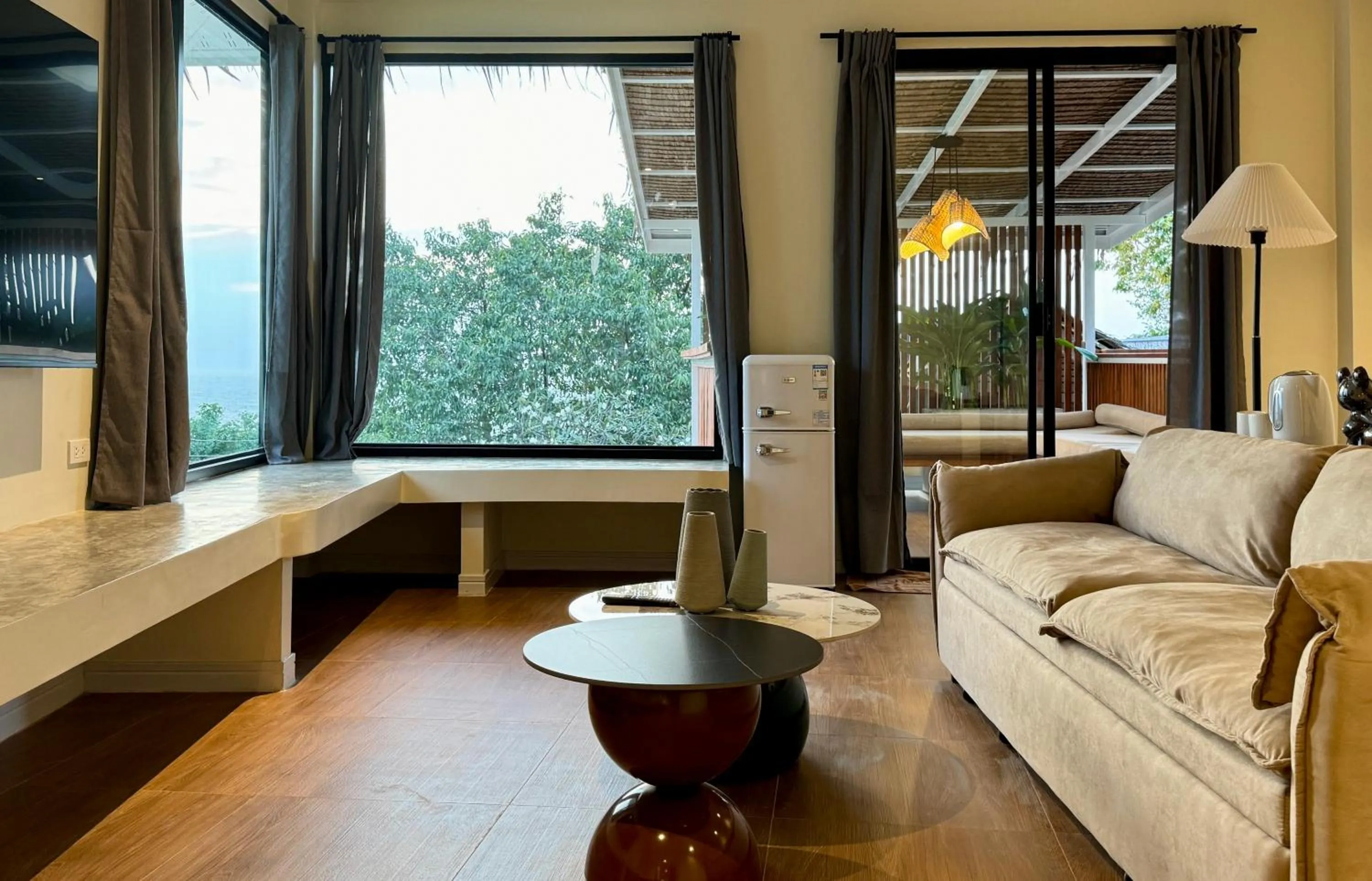 TV and multimedia in Tantawan sea view residence 山海居