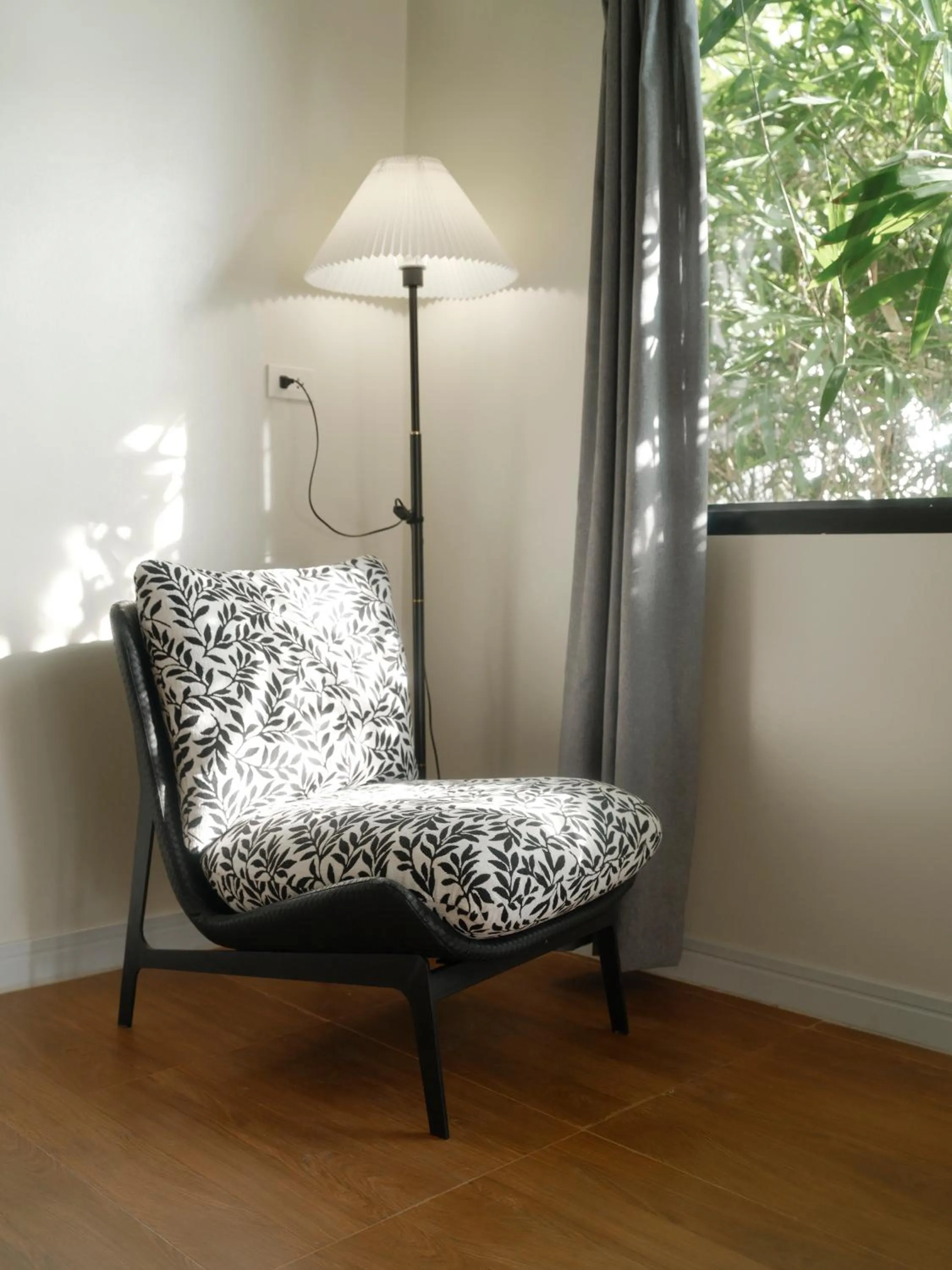 Living room in Tantawan sea view residence 山海居