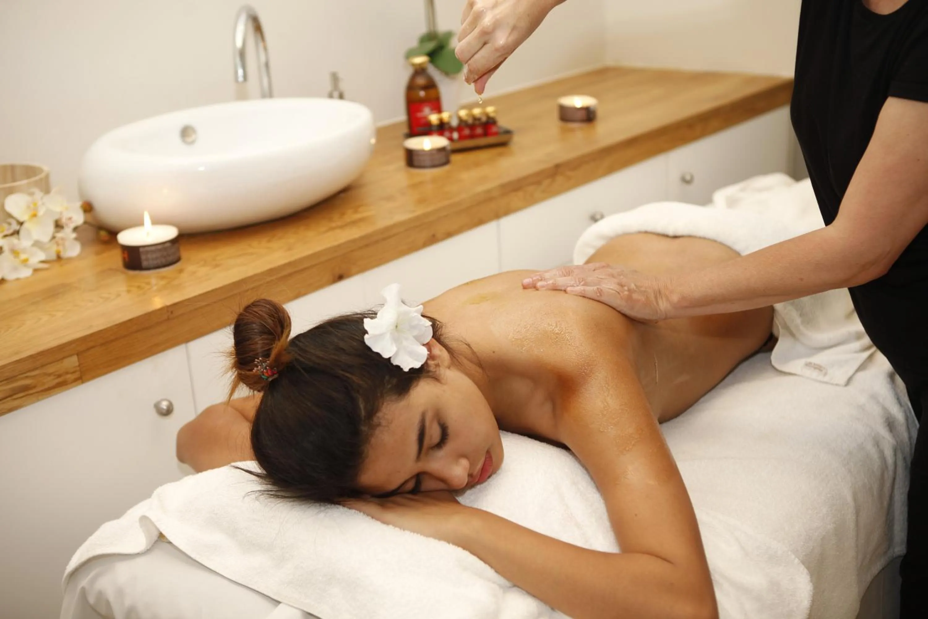 Massage in ECO-APARTMENTS LA MARINEDA