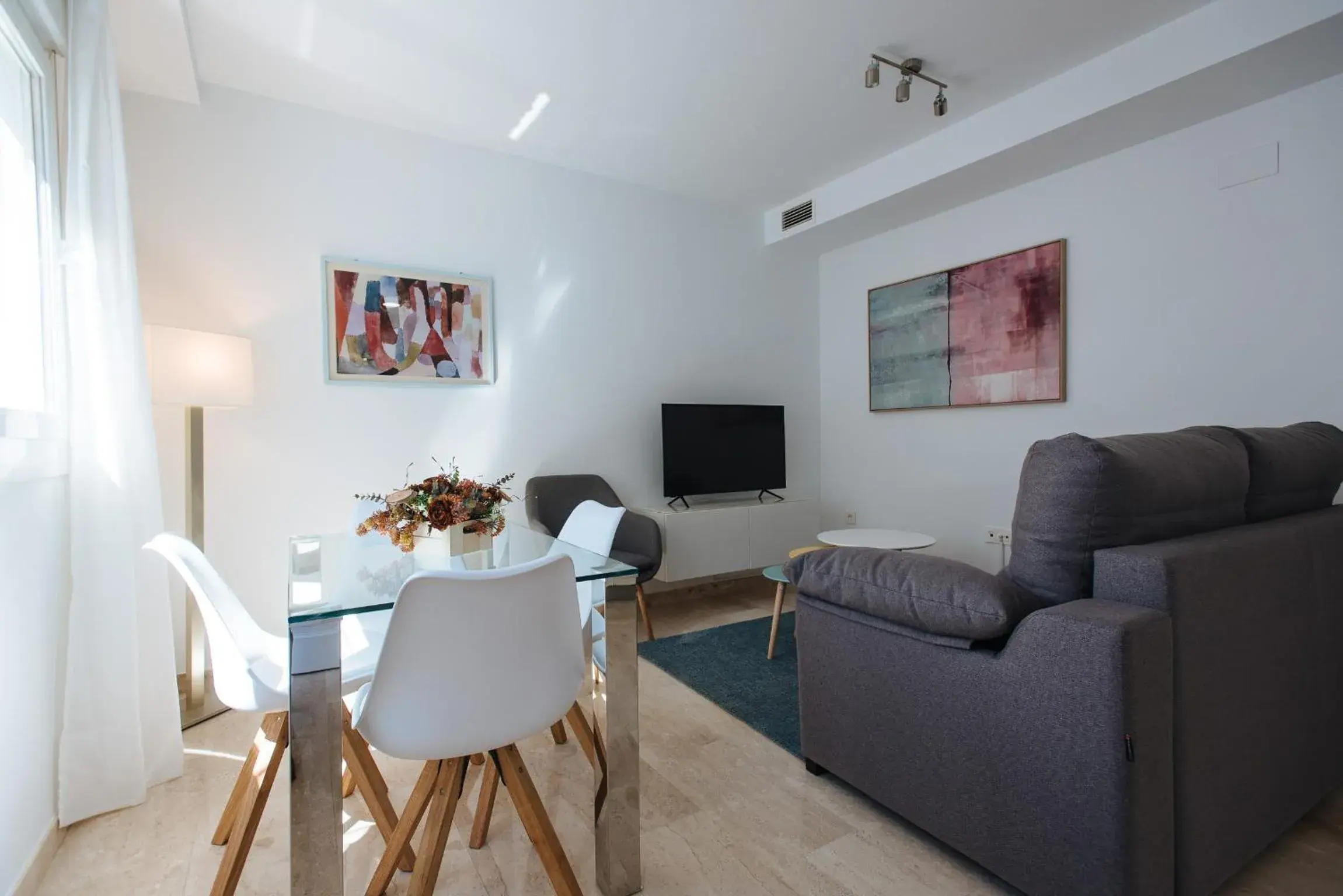 Triana Home - Free Parking Triana Home - Free Parking