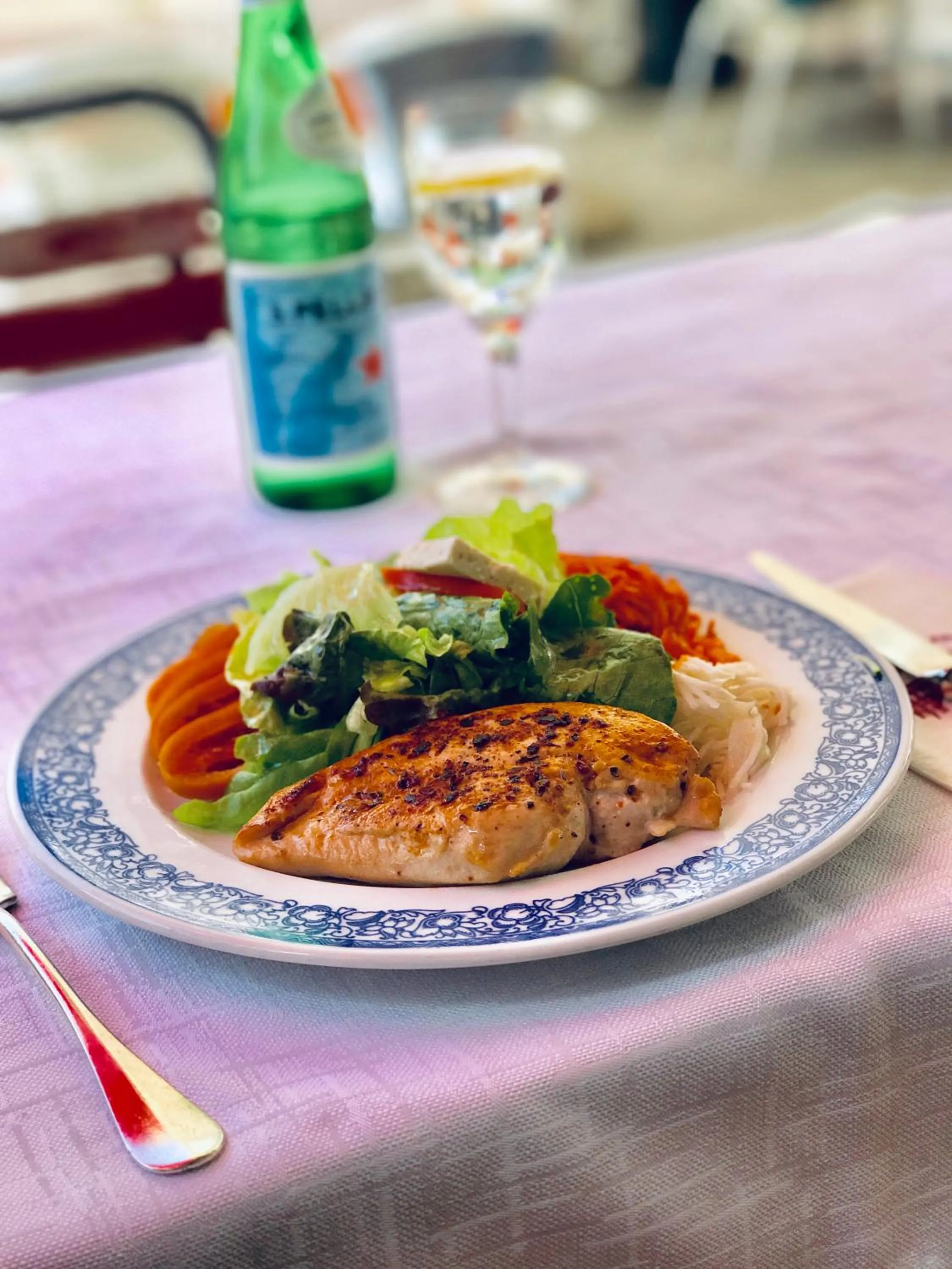 Food and drinks in Hotel du Pont