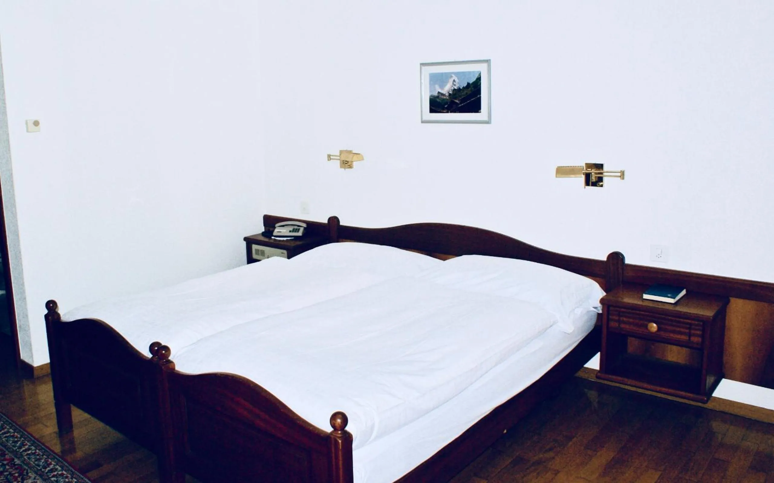Photo of the whole room, Bed in Hotel du Pont