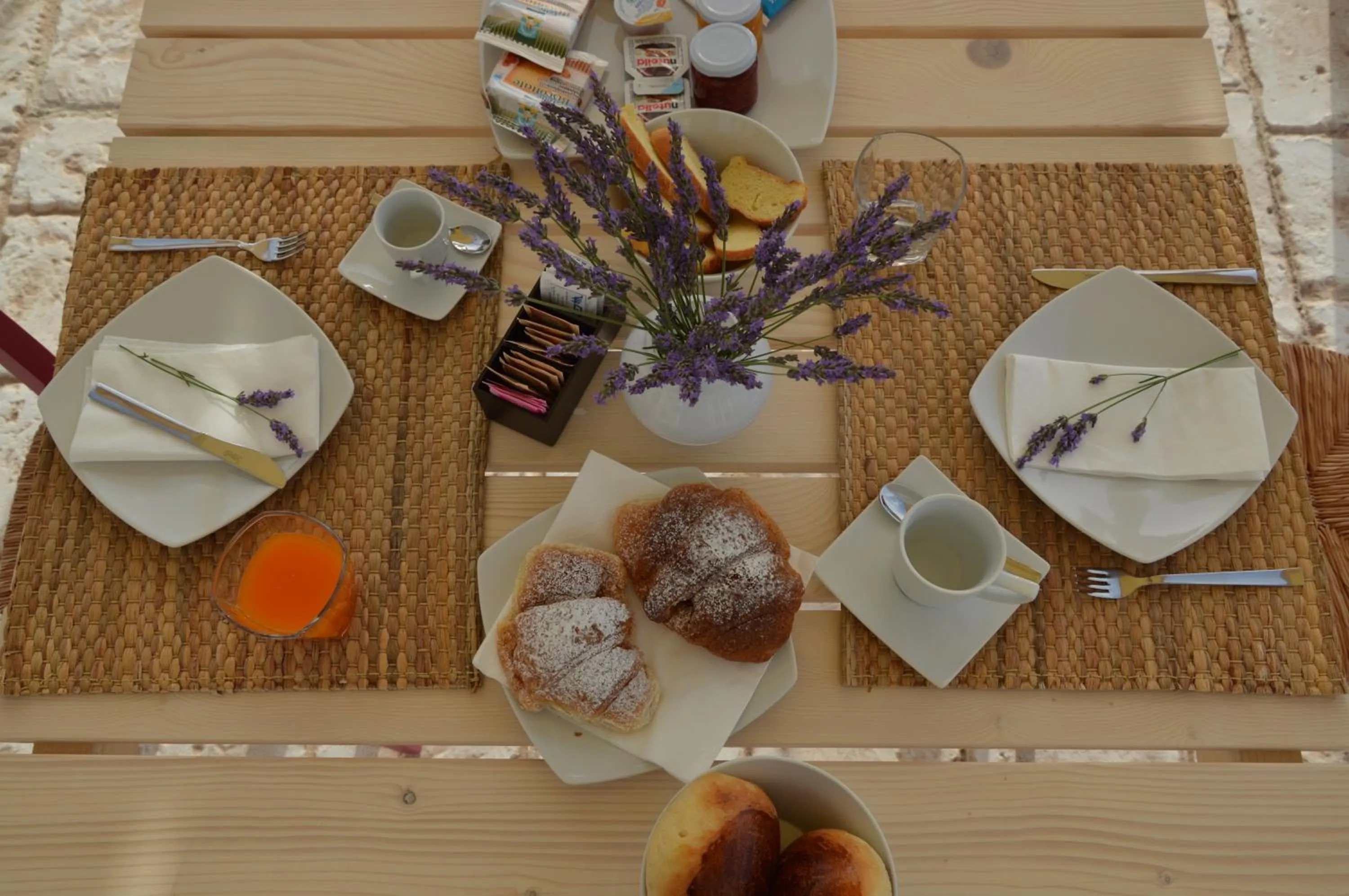 Food and drinks in B&B Fermata 106 da Carolina