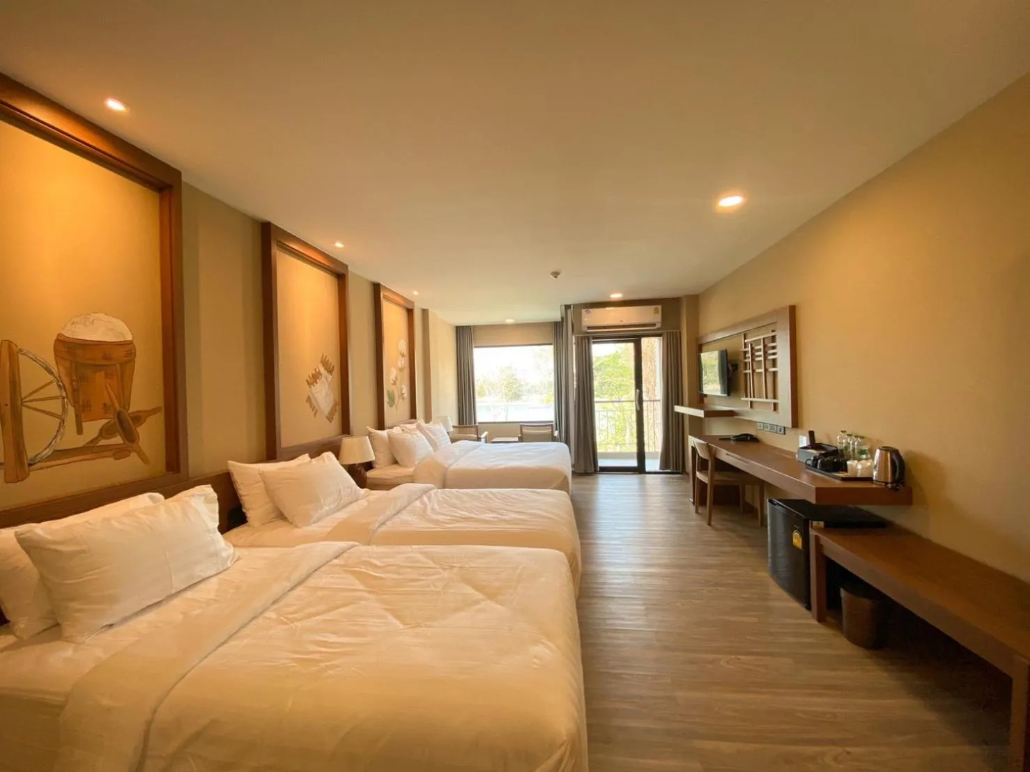 Bed in River Tree Resort