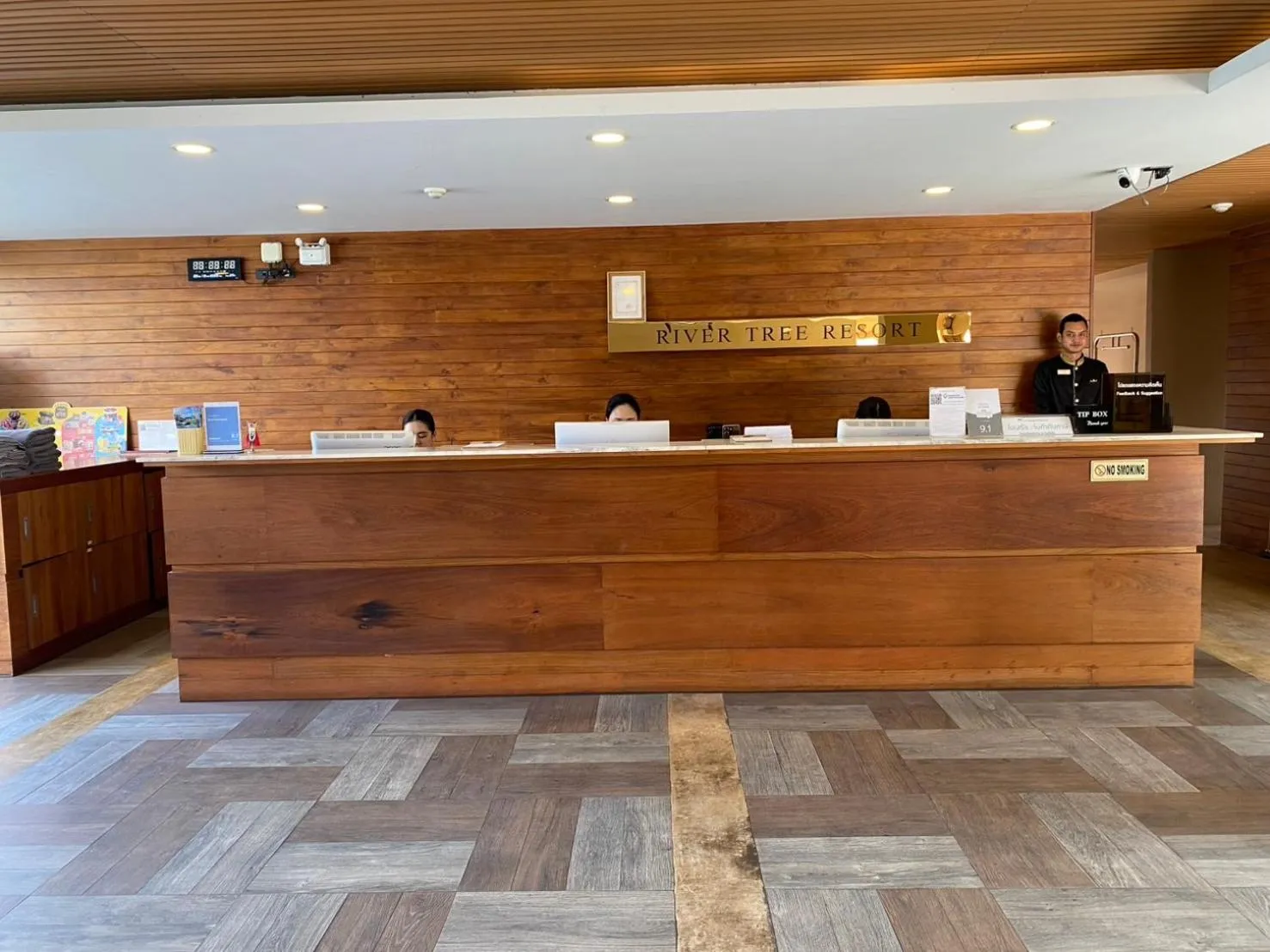 Lobby or reception in River Tree Resort